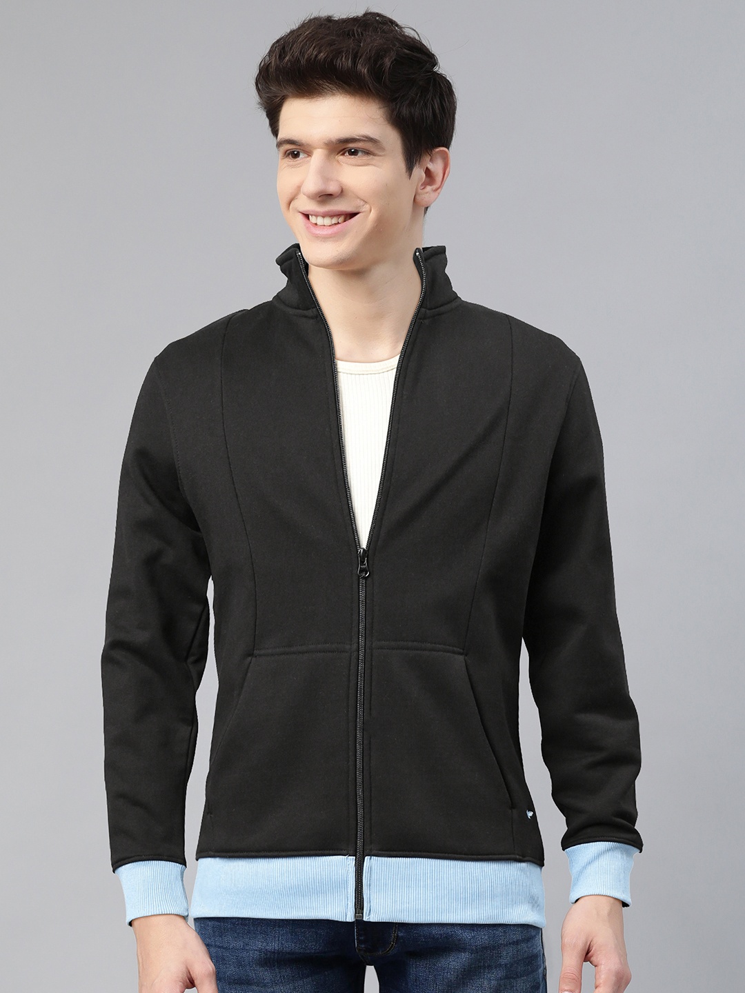 

Park Avenue Men Black Solid Sweatshirt