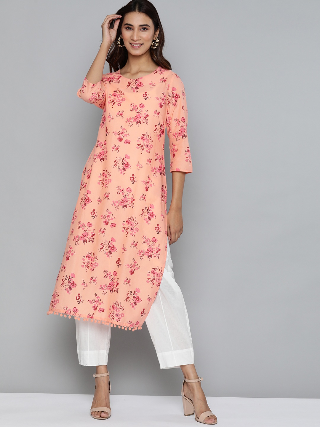 

HERE&NOW Women Peach-Coloured & Red Floral Printed Straight Kurta