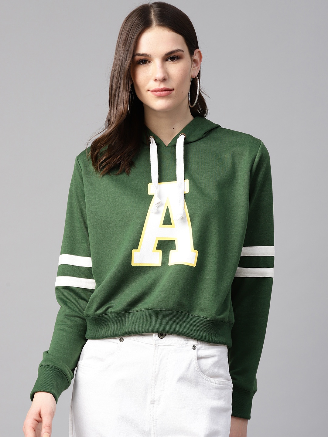 

plusS Women Green & White Typography Print Hooded Cropped Sweatshirt