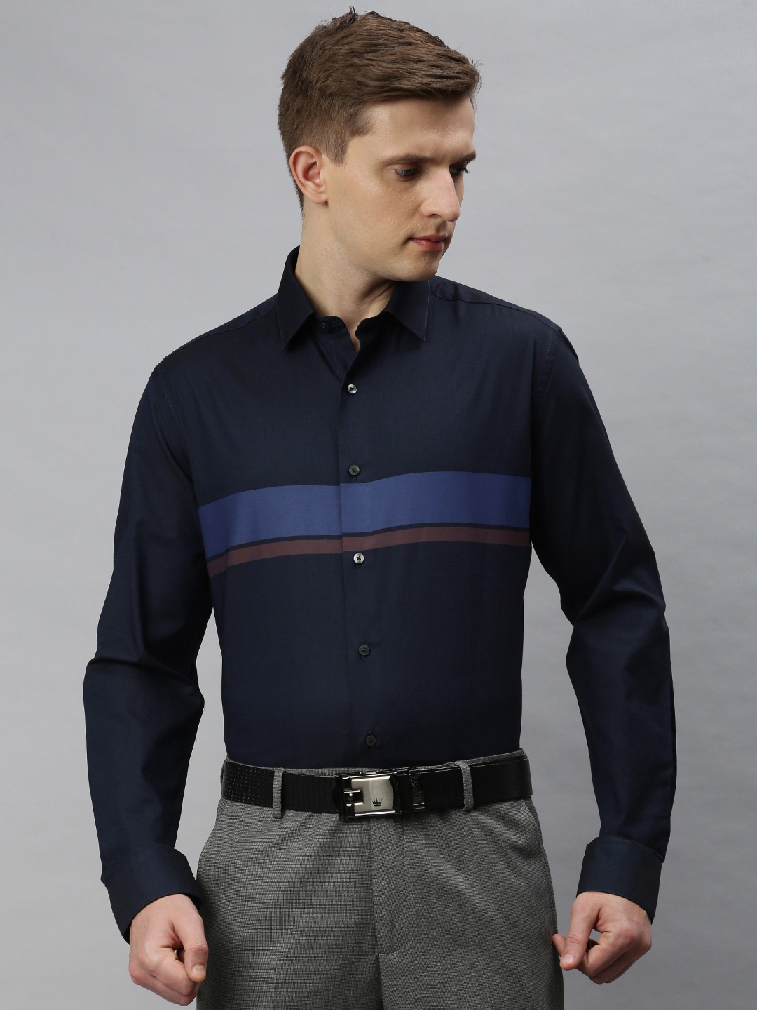 

Arrow Men Navy Blue Slim Fit Striped Formal Shirt