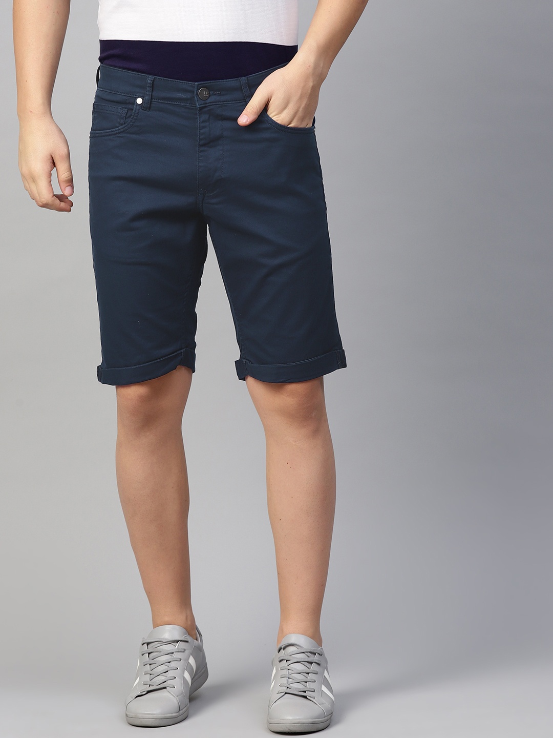 

Louis Philippe Jeans Men Navy Blue Solid Slim Fit Regular Shorts