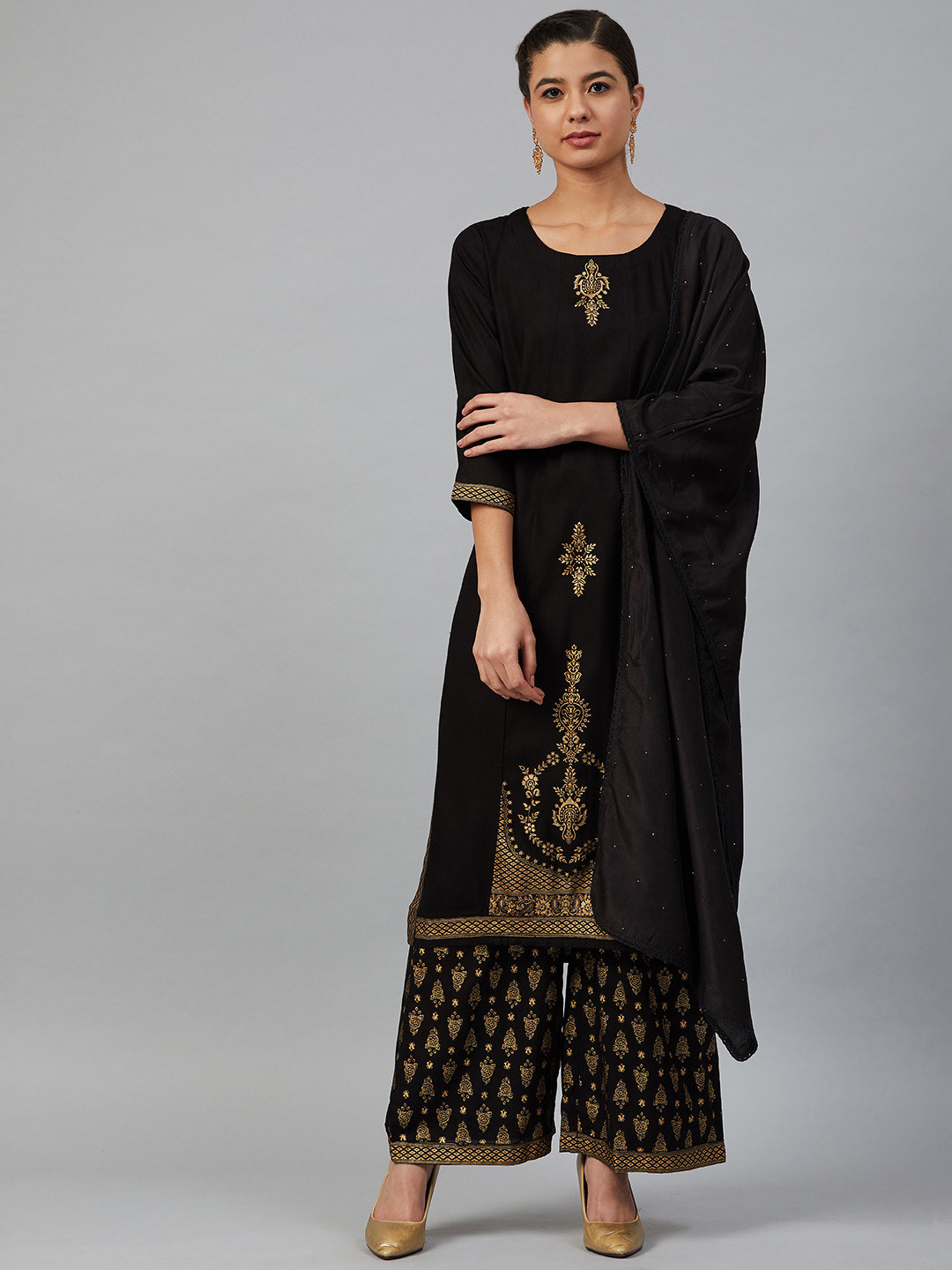 

Jompers Women Black & Golden Block Print Kurta with Palazzos & Dupatta