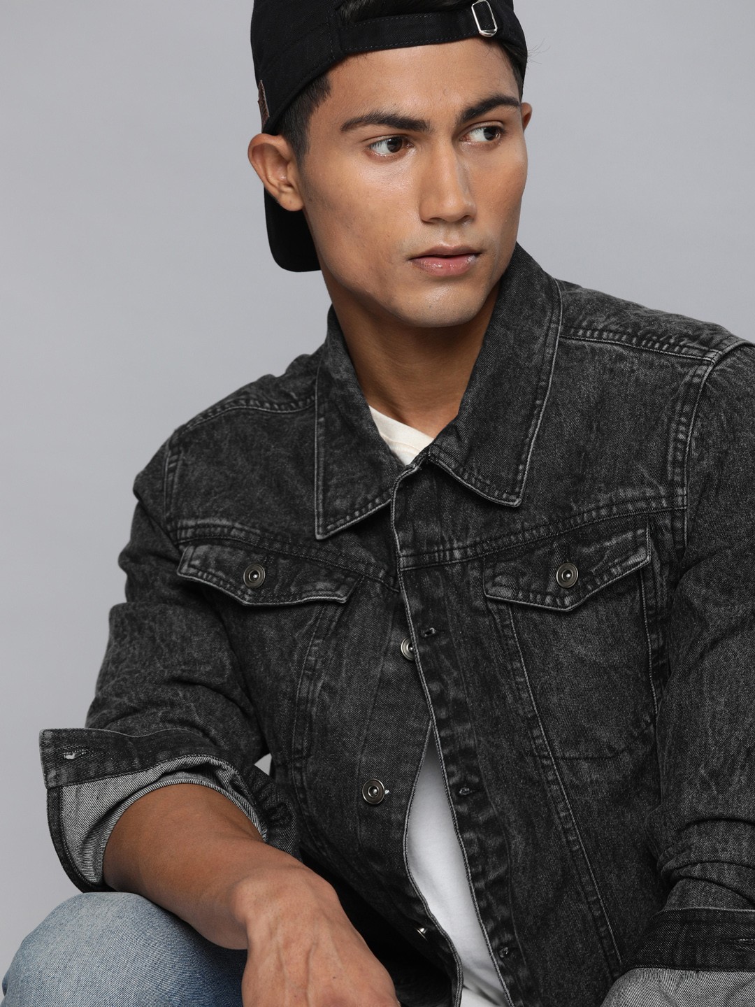 

Harvard Men Black Washed Denim Jacket