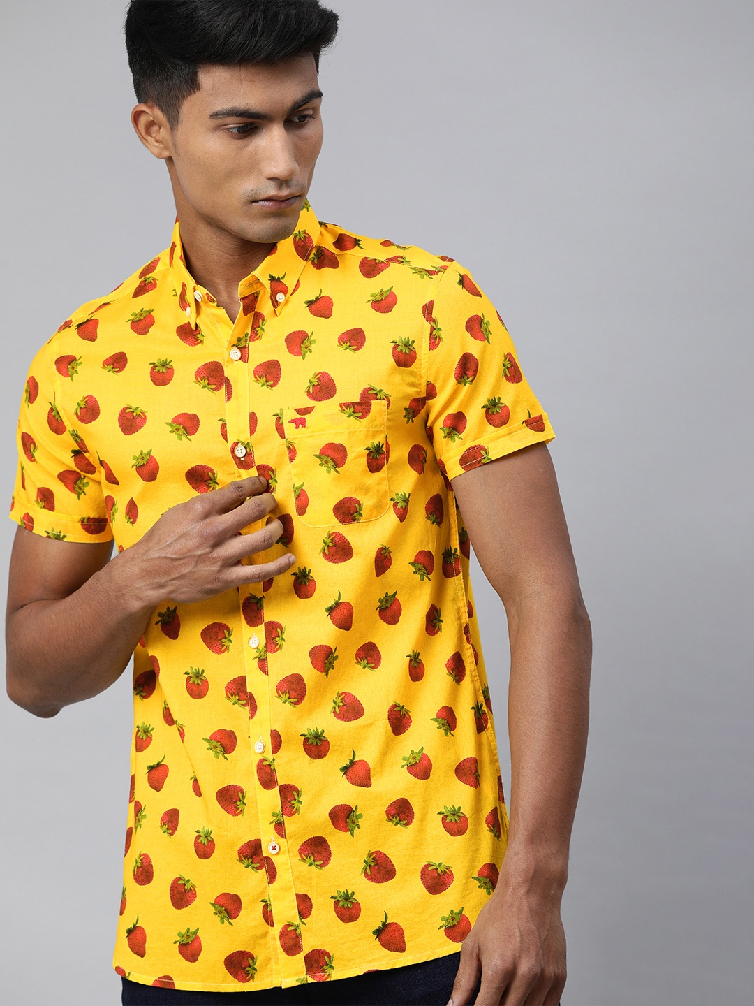 

THE BEAR HOUSE Men Yellow & Red Slim Fit Printed Casual Shirt