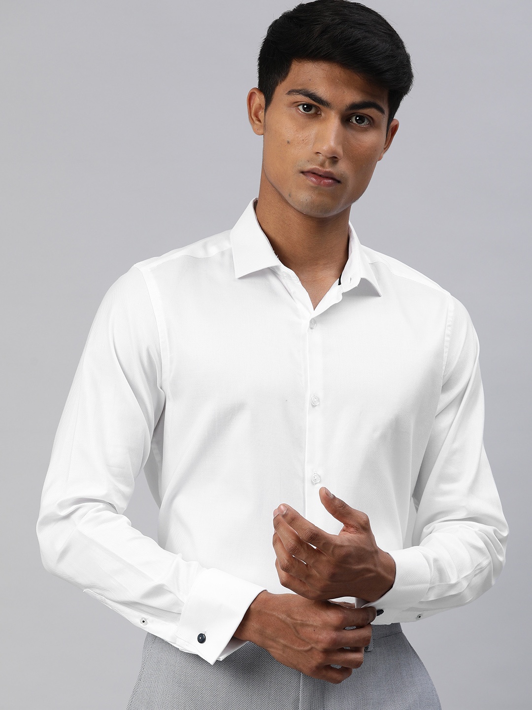 

THE BEAR HOUSE Men White Slim Fit Self Striped French Cuff Formal Shirt