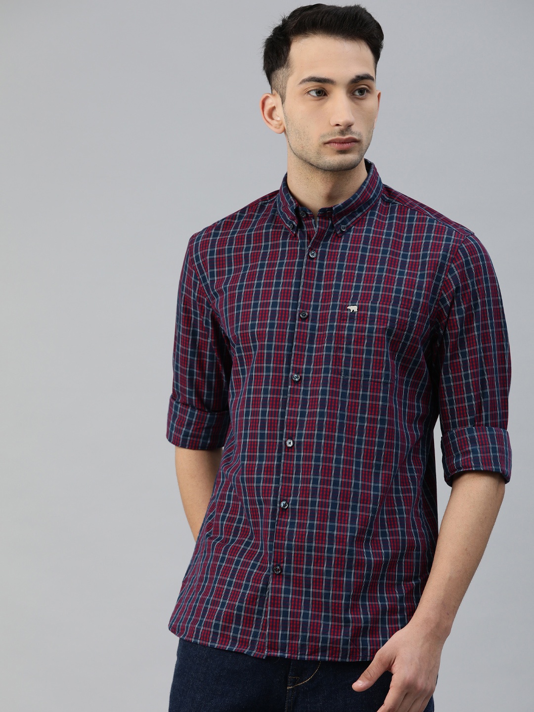 

THE BEAR HOUSE Men Red & Navy Blue Slim Fit Checked Casual Shirt
