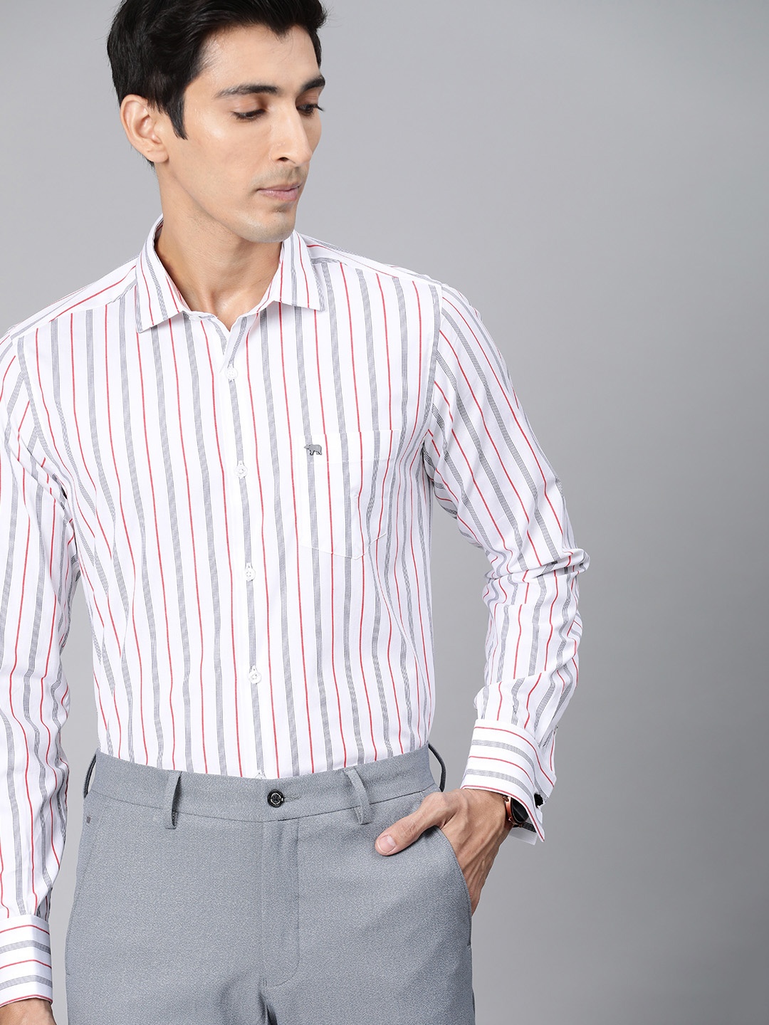 

THE BEAR HOUSE Men White & Red Slim Fit Striped French Cuff Formal Shirt