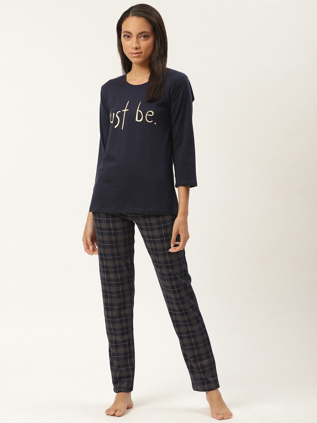 

MBeautiful Women Navy Blue & Yellow Printed Night Suit