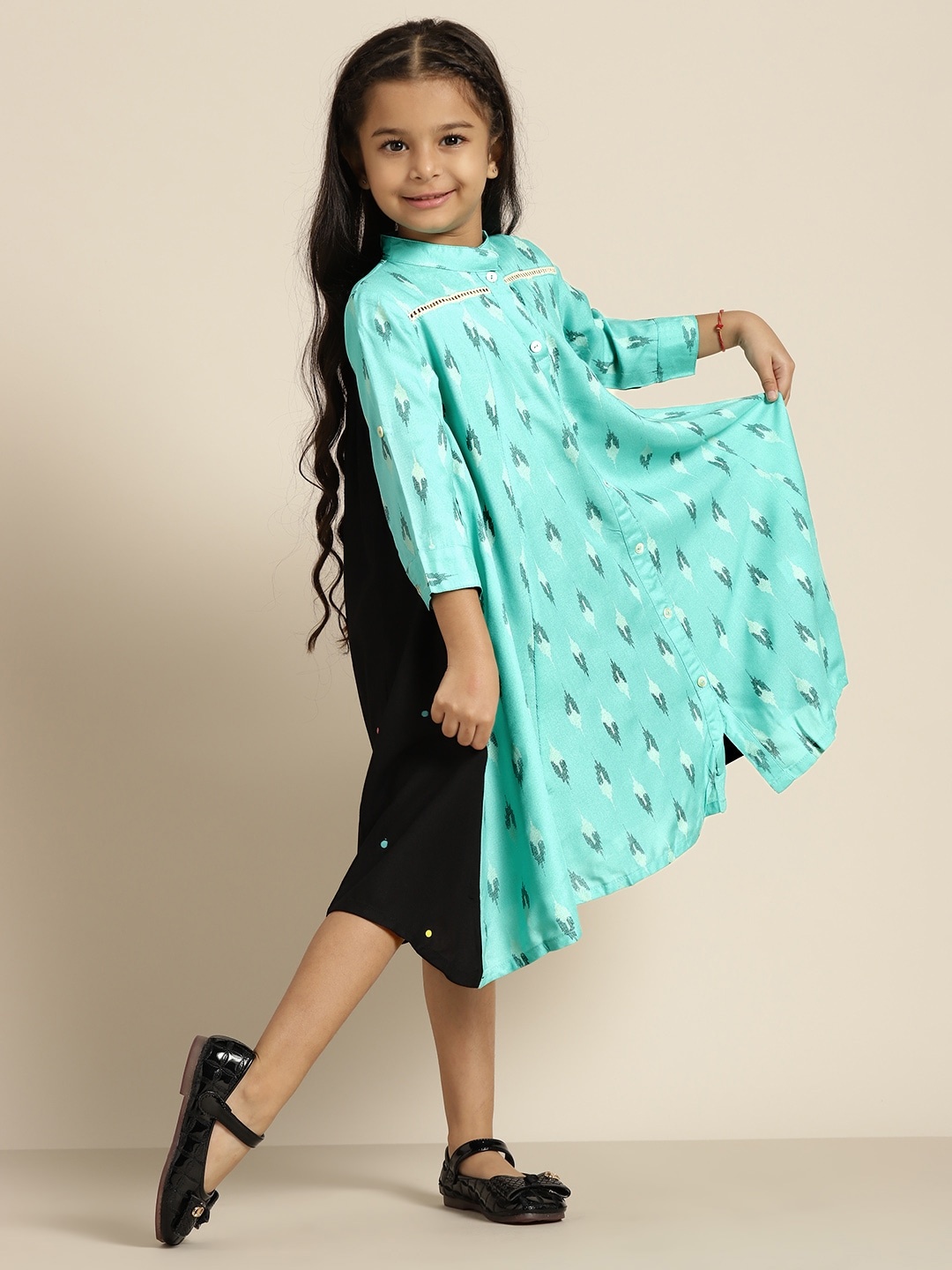 

Sangria Girls Girls Sea Green & Black Printed A-Line Shirt Dress with Embroidered Detail