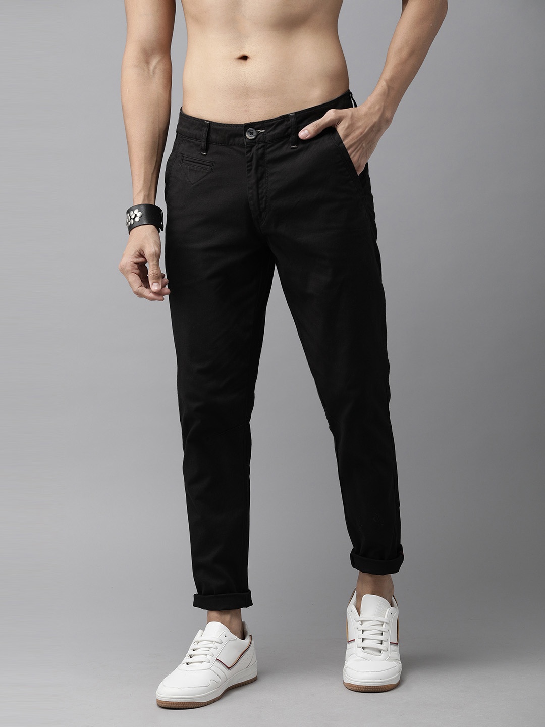 

Roadster Men Black Regular Fit Solid Trousers