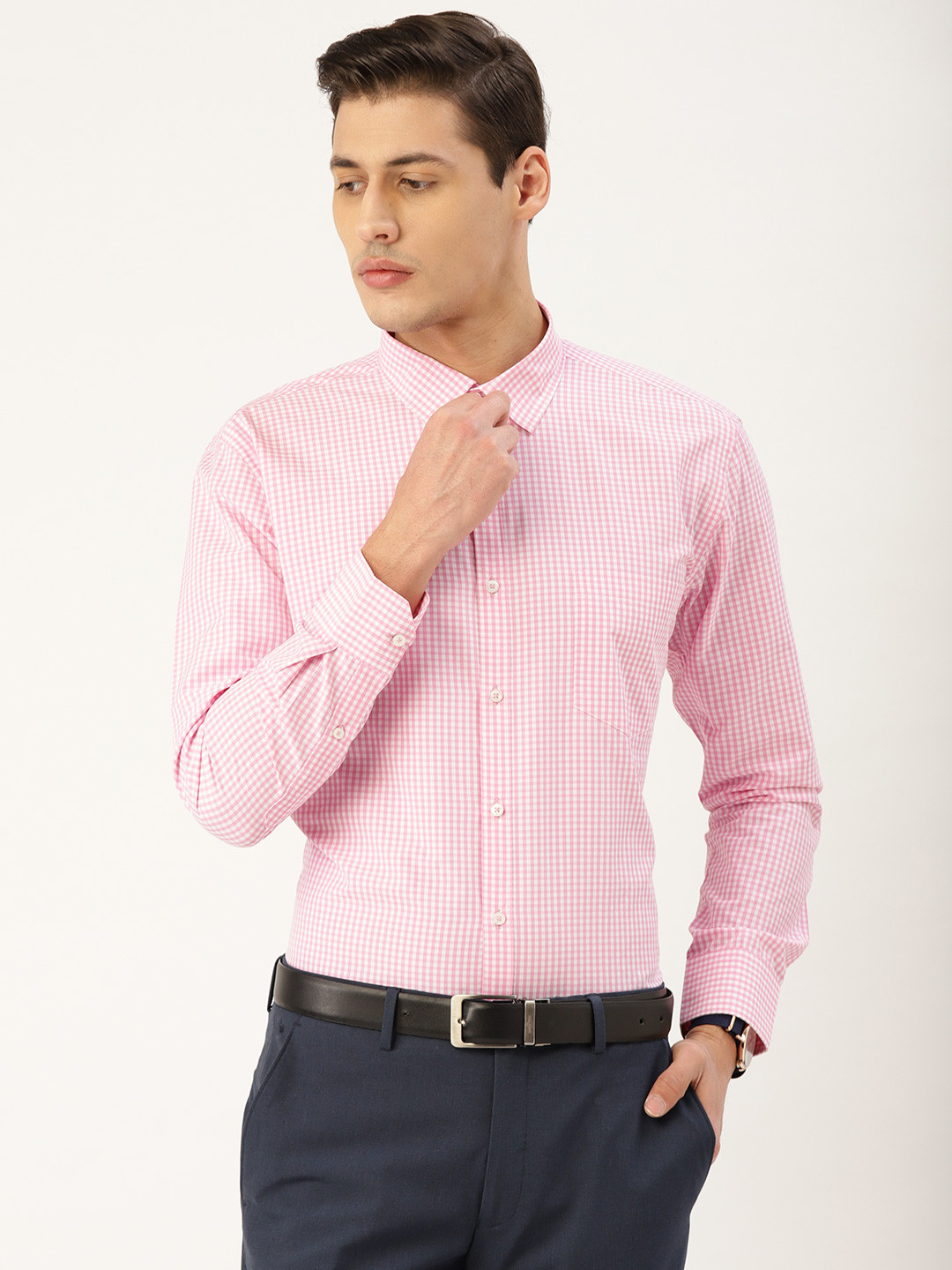 

Style Quotient Men Pink & White Checked Smart Formal Shirt