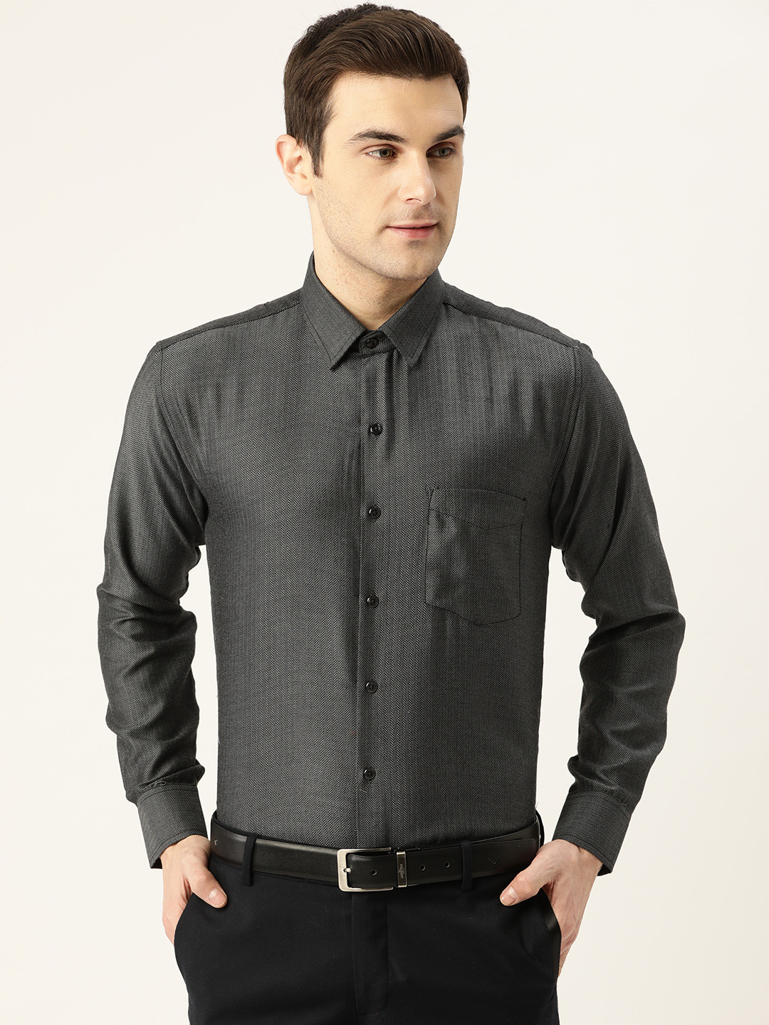 

Hancock Men Charcoal Grey Slim Fit Pure Cotton Herringbone Patterned Formal Shirt