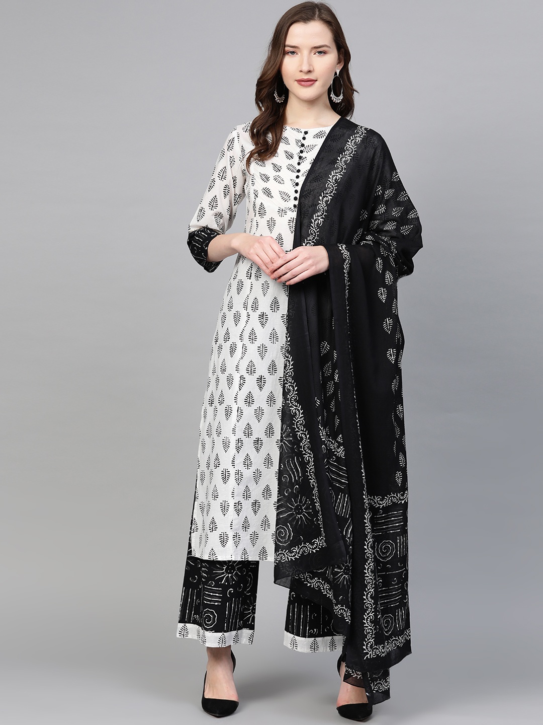 

YASH GALLERY Women White & Black Printed Kurta Set with Dupatta