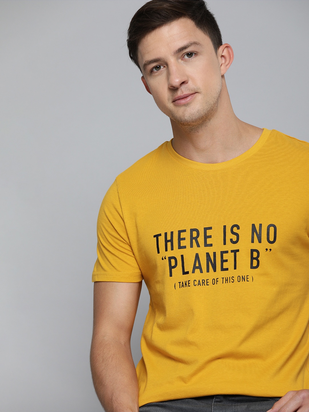 

Mast Harbour Men Mustard Yellow Printed Round Neck Pure Cotton T-shirt