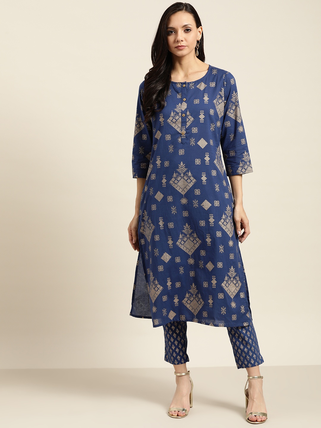 

Sangria Women Navy Blue & Golden Printed Cotton Kurta with Trousers