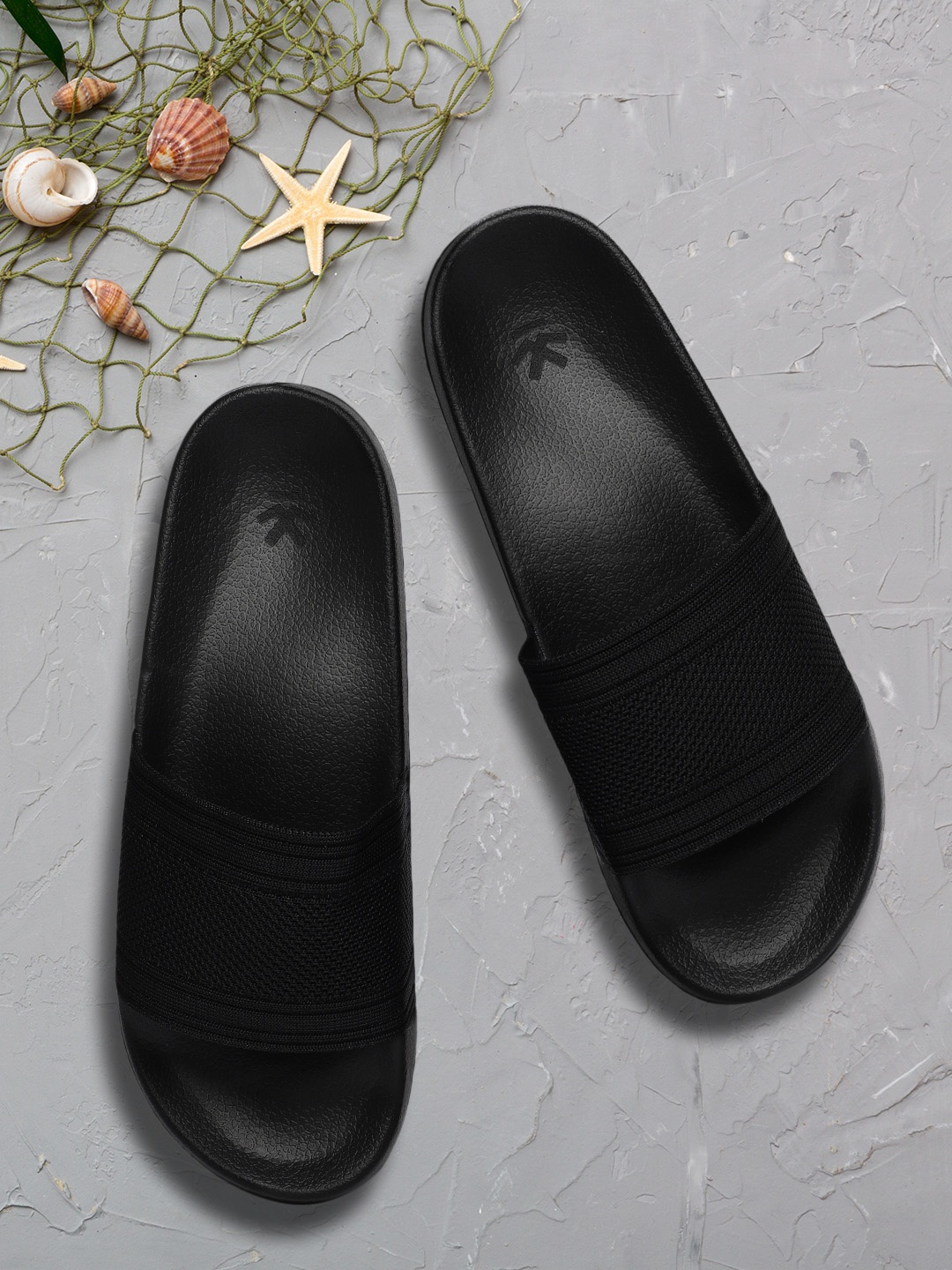 

WROGN Men Black Solid Sliders