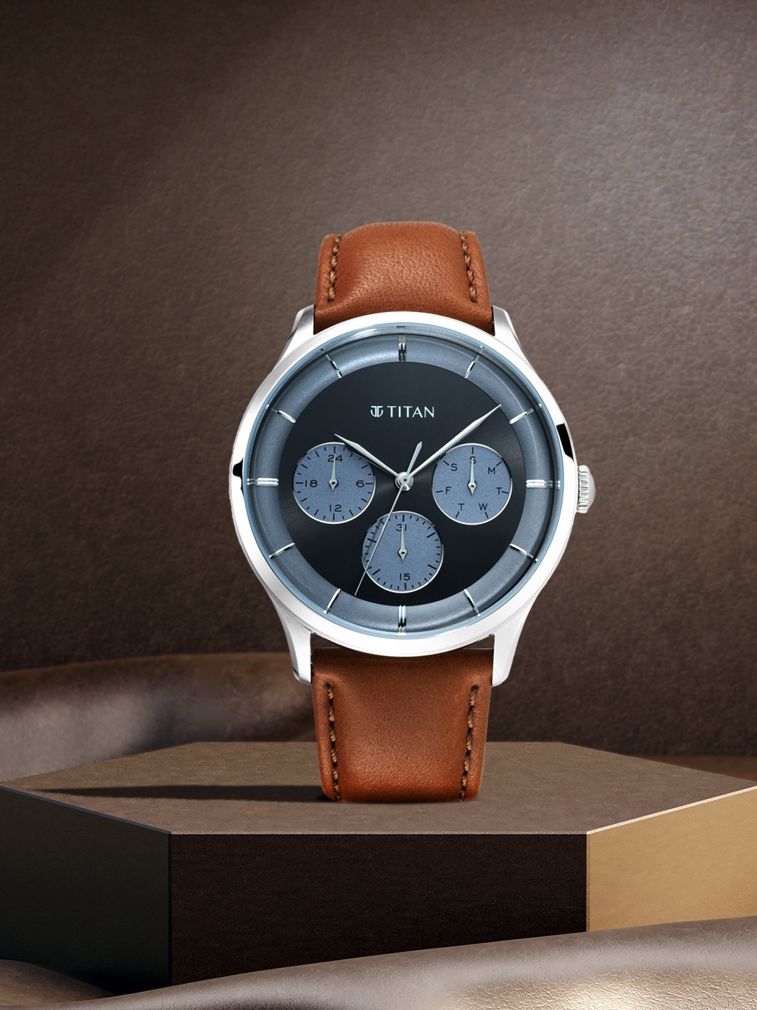 

Titan Men Black Analogue Watch