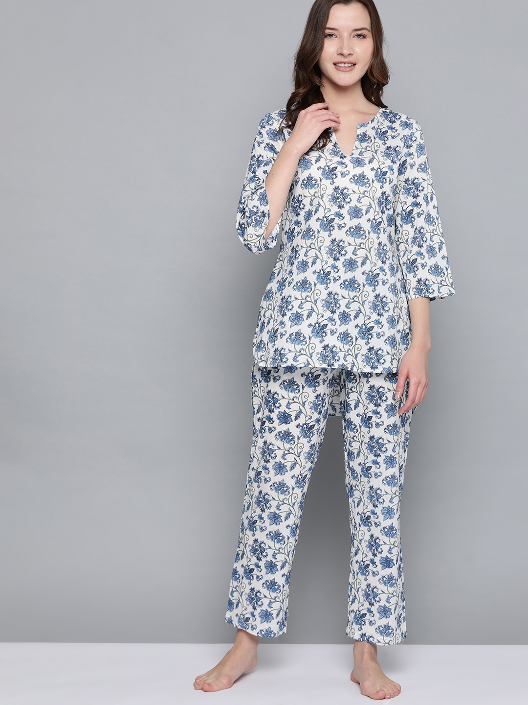 

HERE&NOW Women White & Blue Ethnic Printed Night suit
