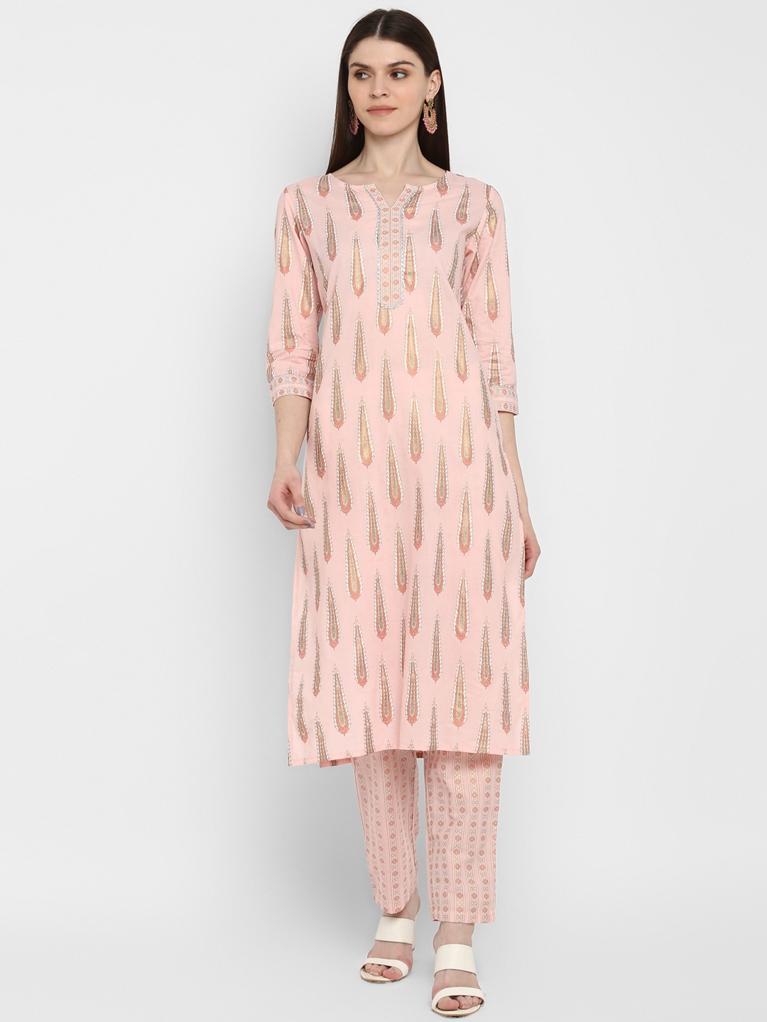 

Vbuyz Women Pink Printed Kurta with Trousers