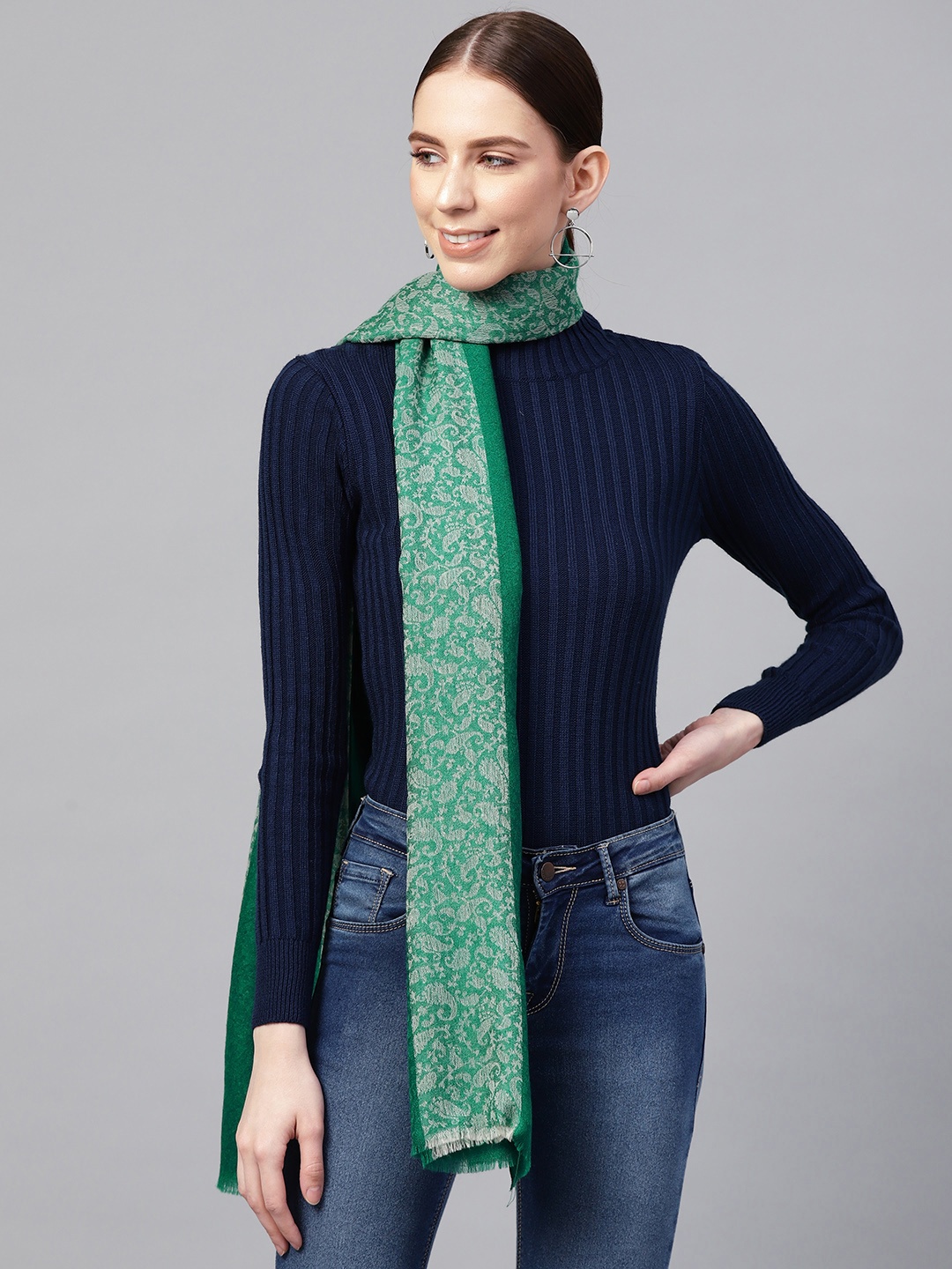 

Cayman Women Green & Off-White Woven Design Pure Wool Stole