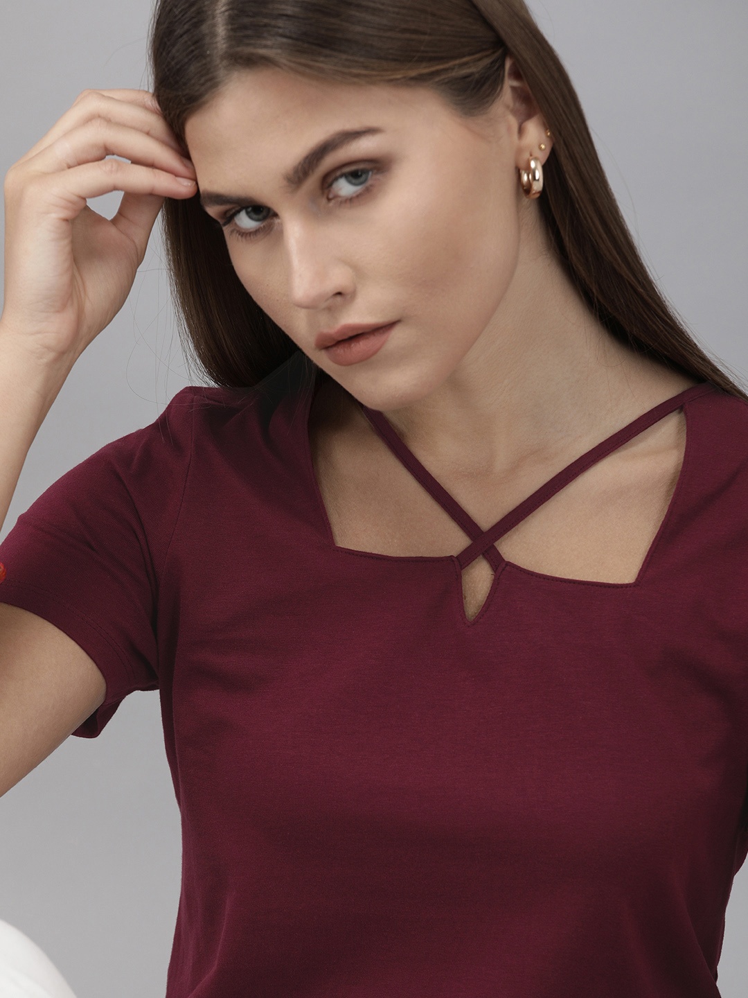 

Roadster Women Burgundy Solid Cotton Top