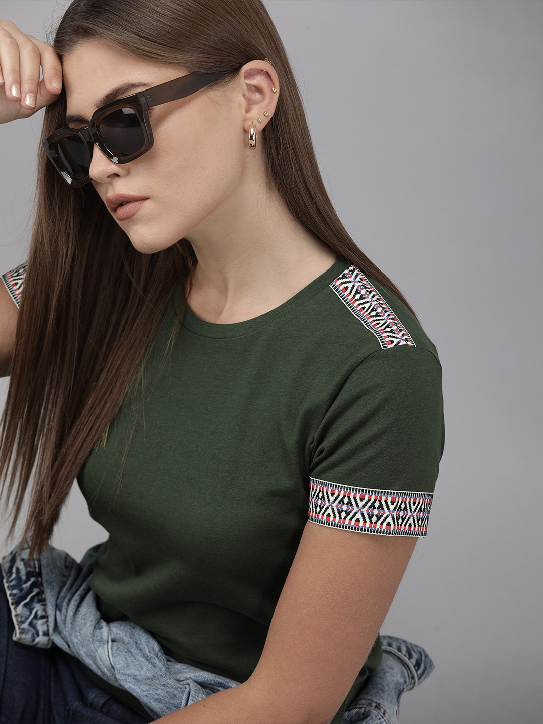 

Roadster Women Green Solid Round Neck Pure Cotton T-shirt with Woven Design Details