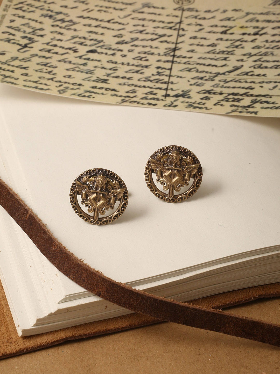 

COSA NOSTRAA Antique Gold-Toned The Knight Lion Shield Textured Cufflinks