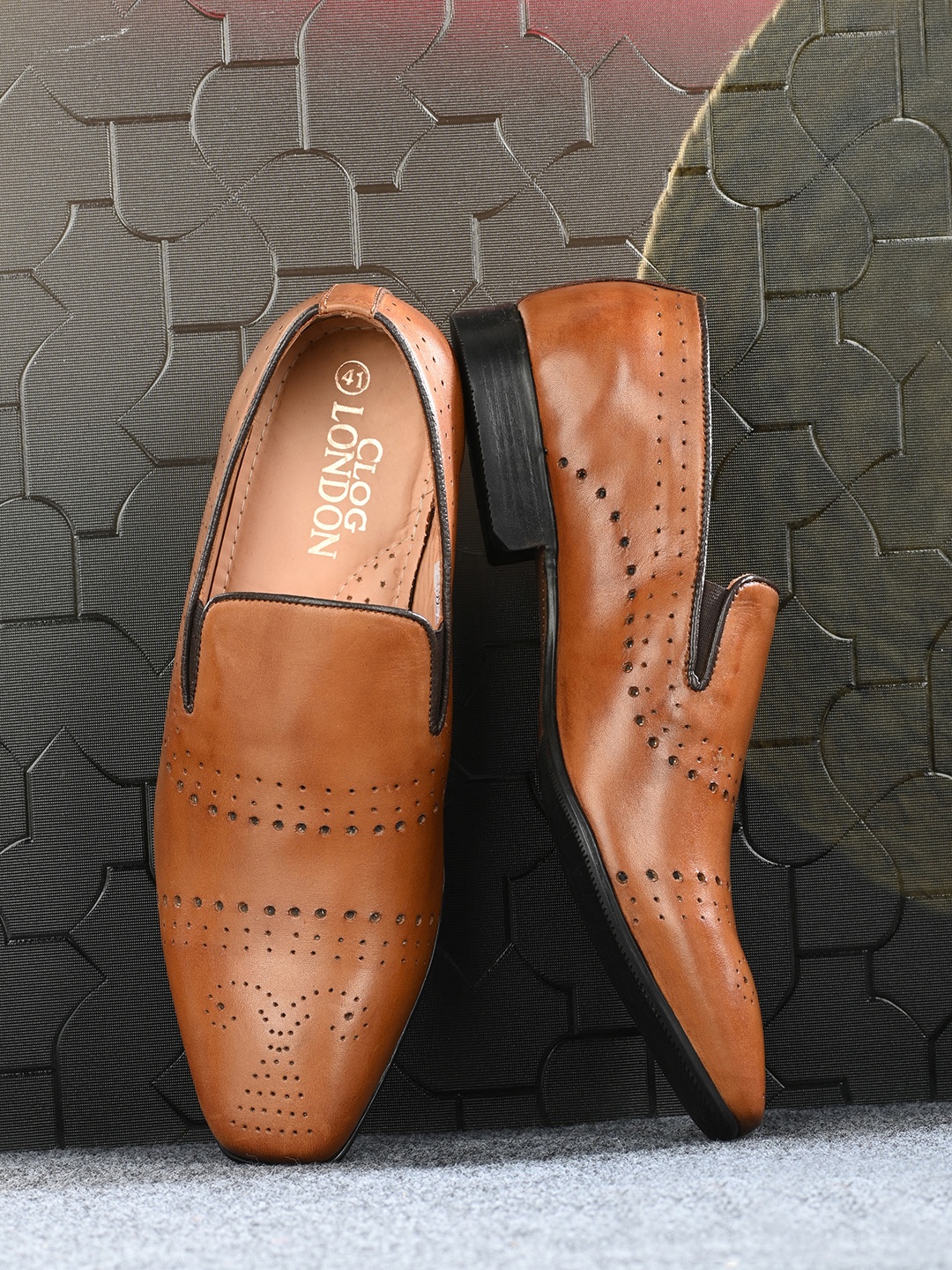 

CLOG LONDON Men Tan Brown Leather Perforated Loafers