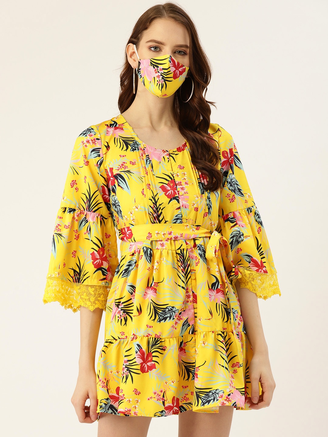 

DIVA WALK EXCLUSIVE Women Yellow Floral Printed Fit and Flare Dress