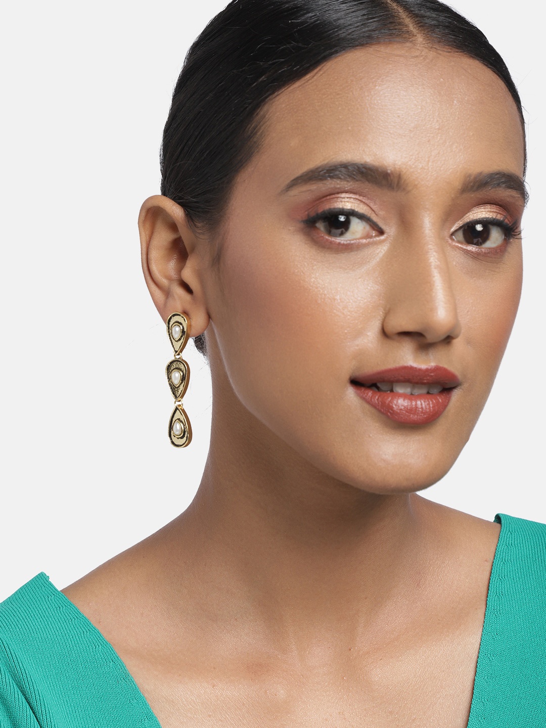 

Ayesha Set Of 2 Gold-Plated Ethnic Drop Earrings