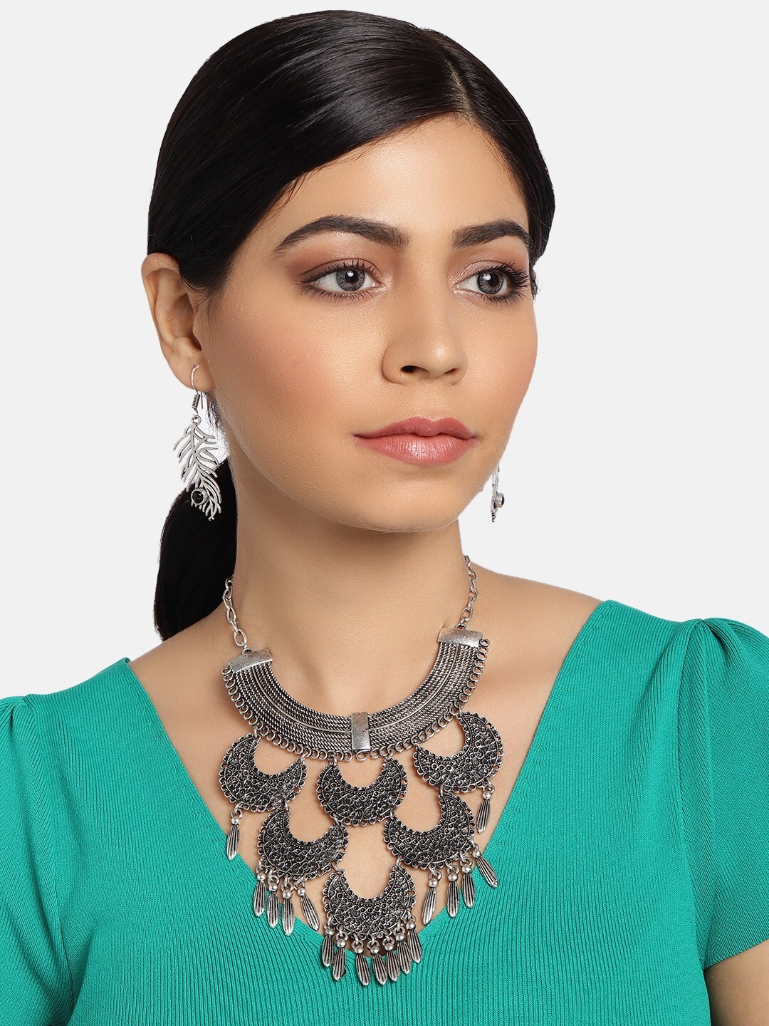

Ayesha Silver-Toned Ethnic Oxidized Jewelry Set