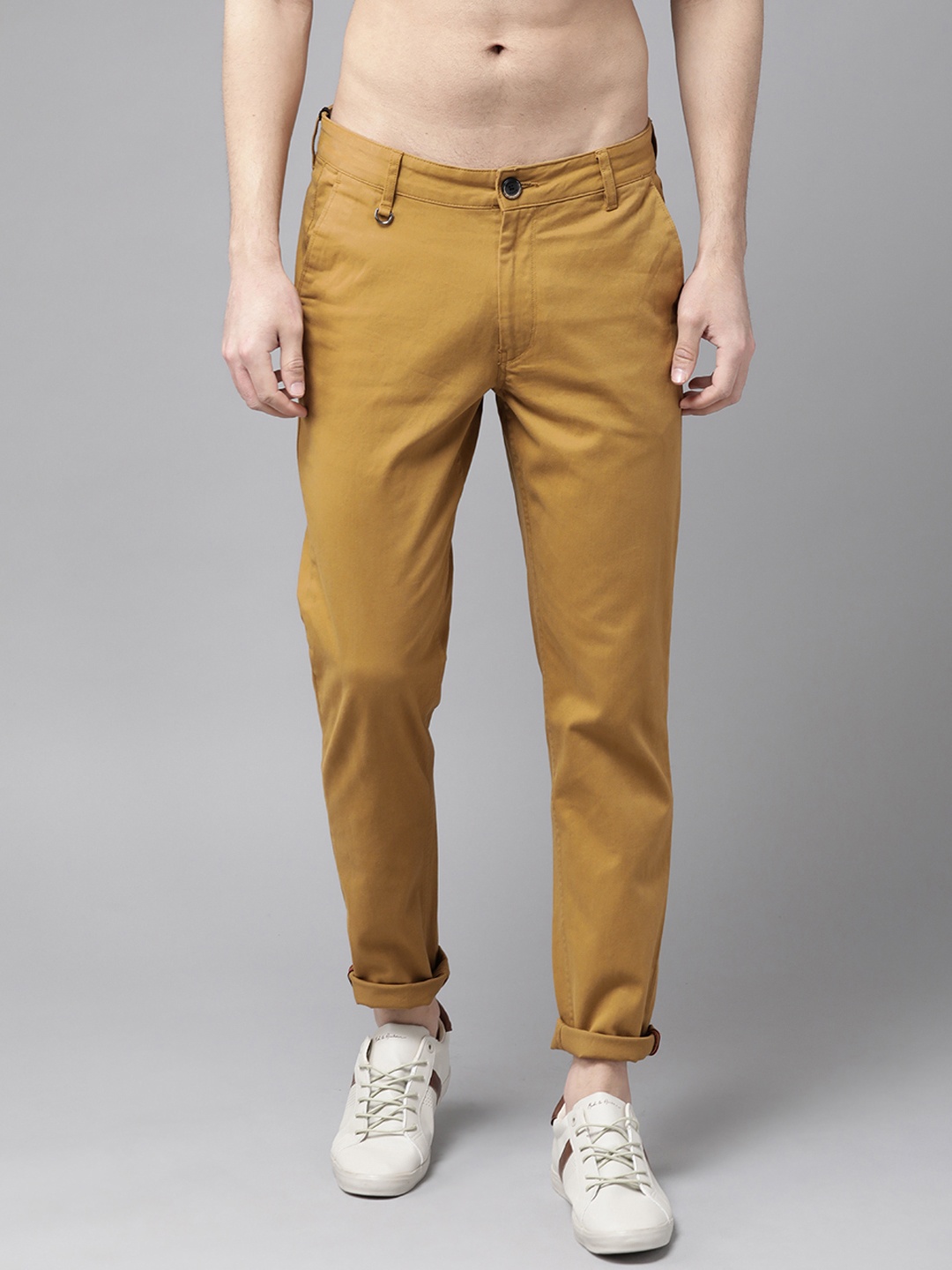 

Roadster Men Brown Slim Fit Solid Chinos