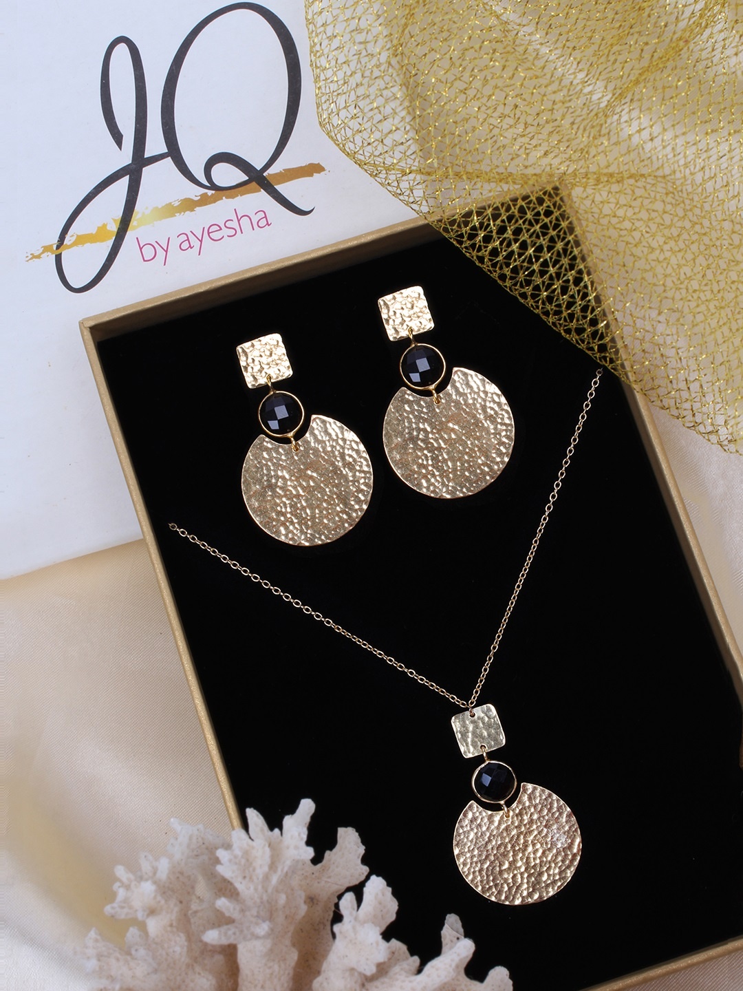 

JQ by ayesha Gold Plated Handcrafted Hammered Rhinestone Geometric Jewellery Set