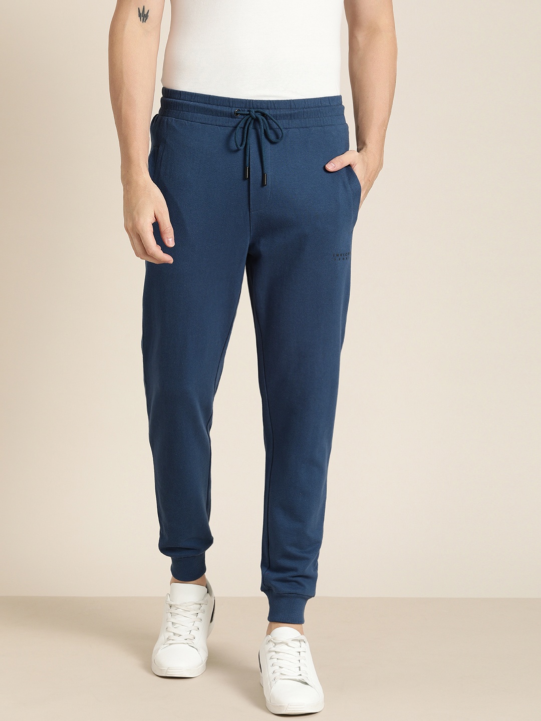 

INVICTUS Men Navy Blue Solid Joggers