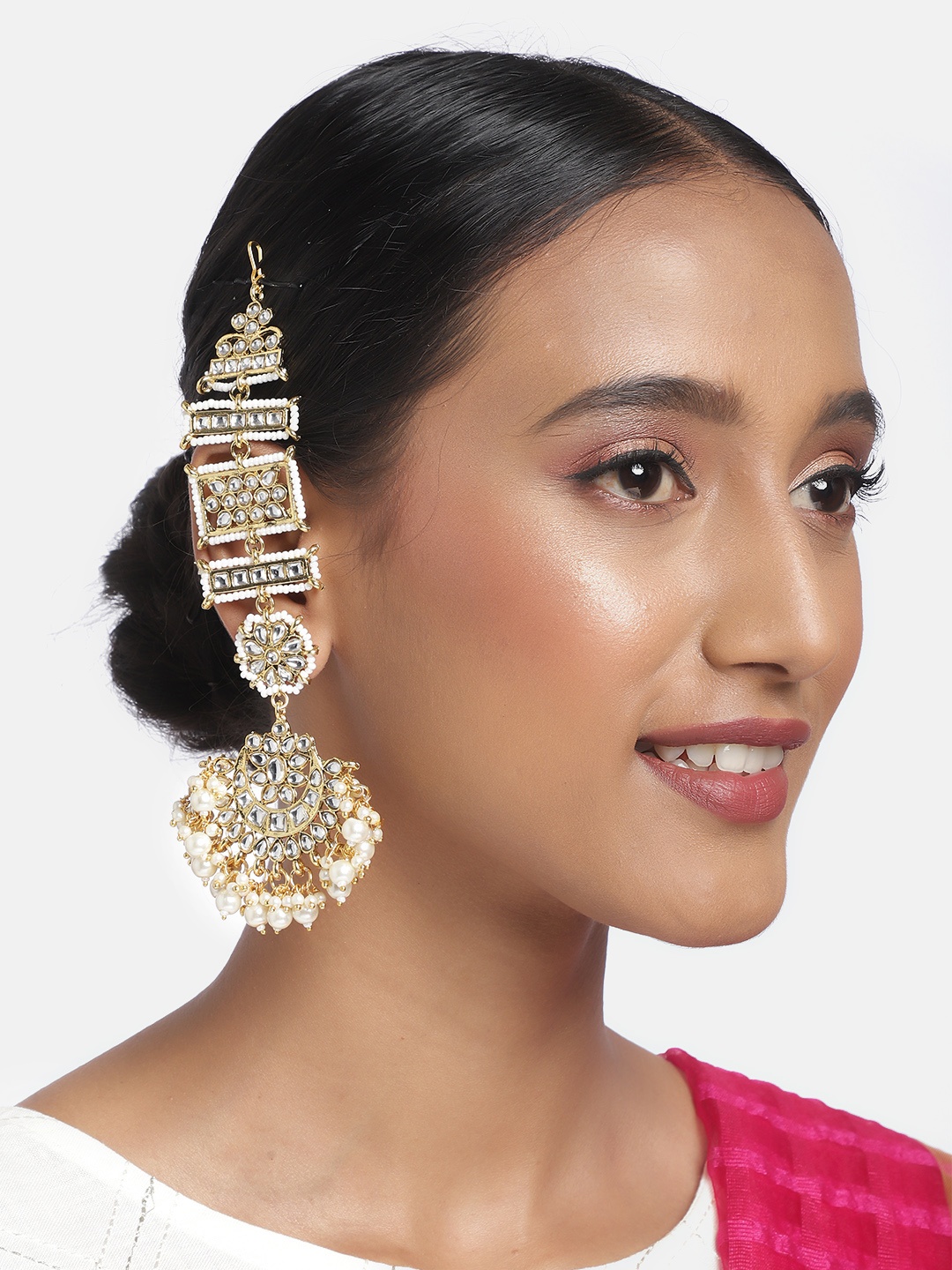 

Zaveri Pearls Gold-Toned Kundan Studded Drop Earrings