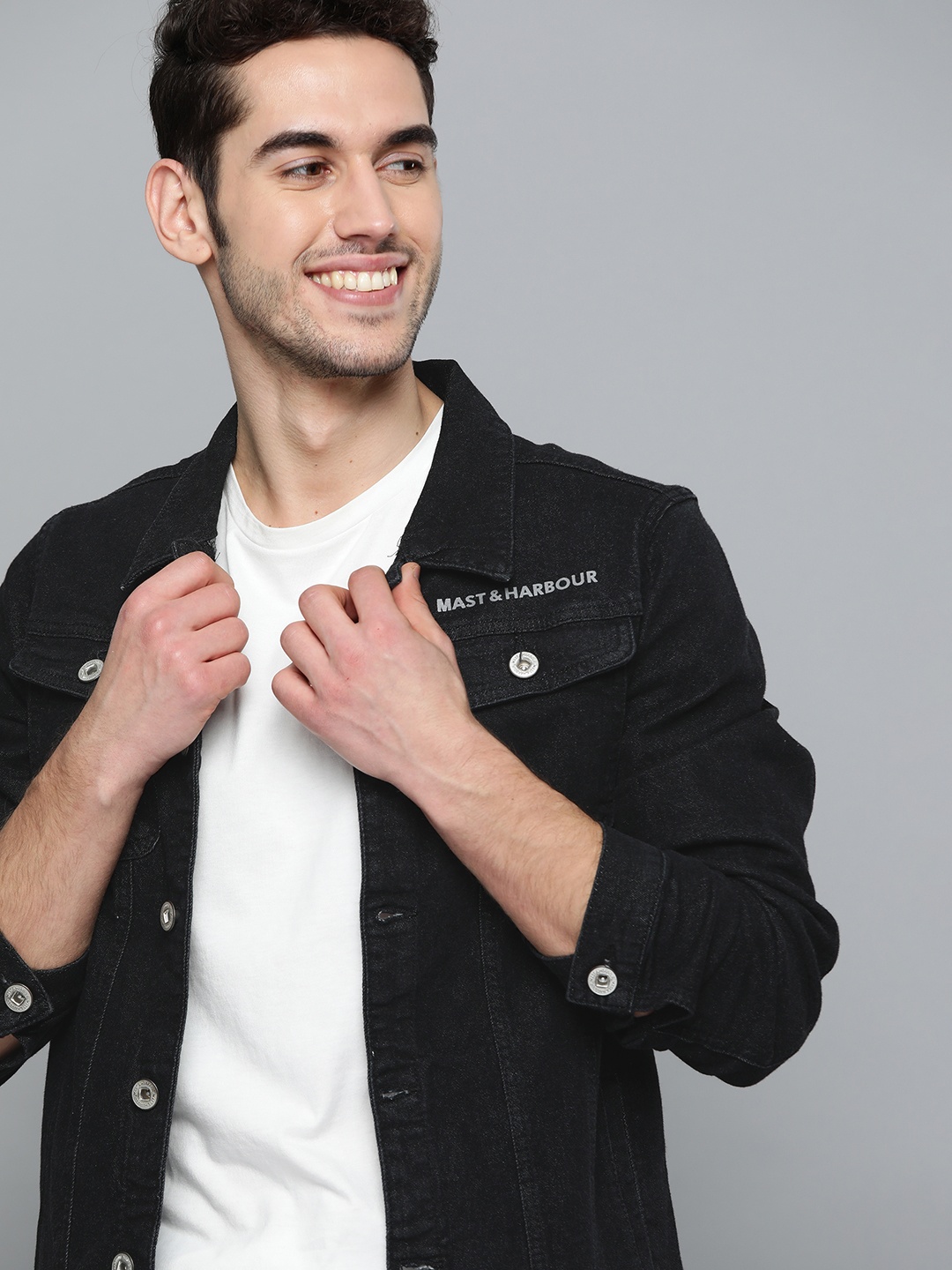 

Mast & Harbour Men Black Solid Denim Jacket