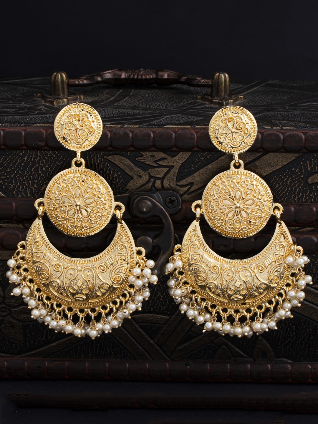 

Sukkhi Gold-Plated Handcrafted Crescent Shaped Chandbalis