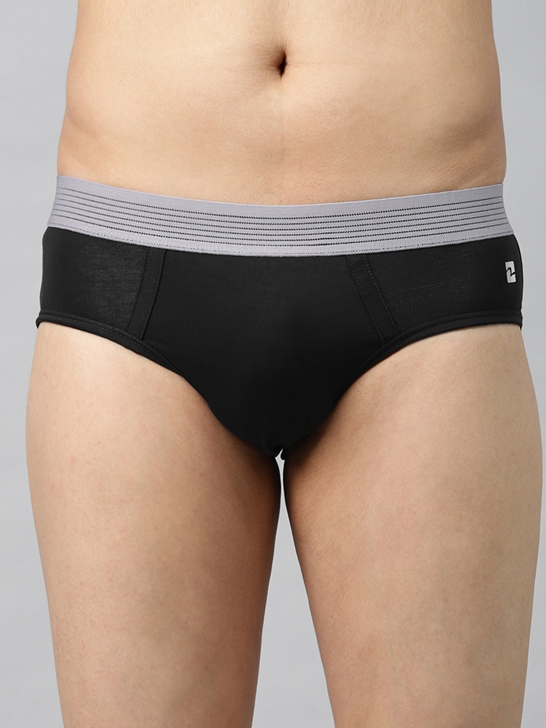 

UnderJeans by Spykar Men Black Solid Briefs 8907966435629