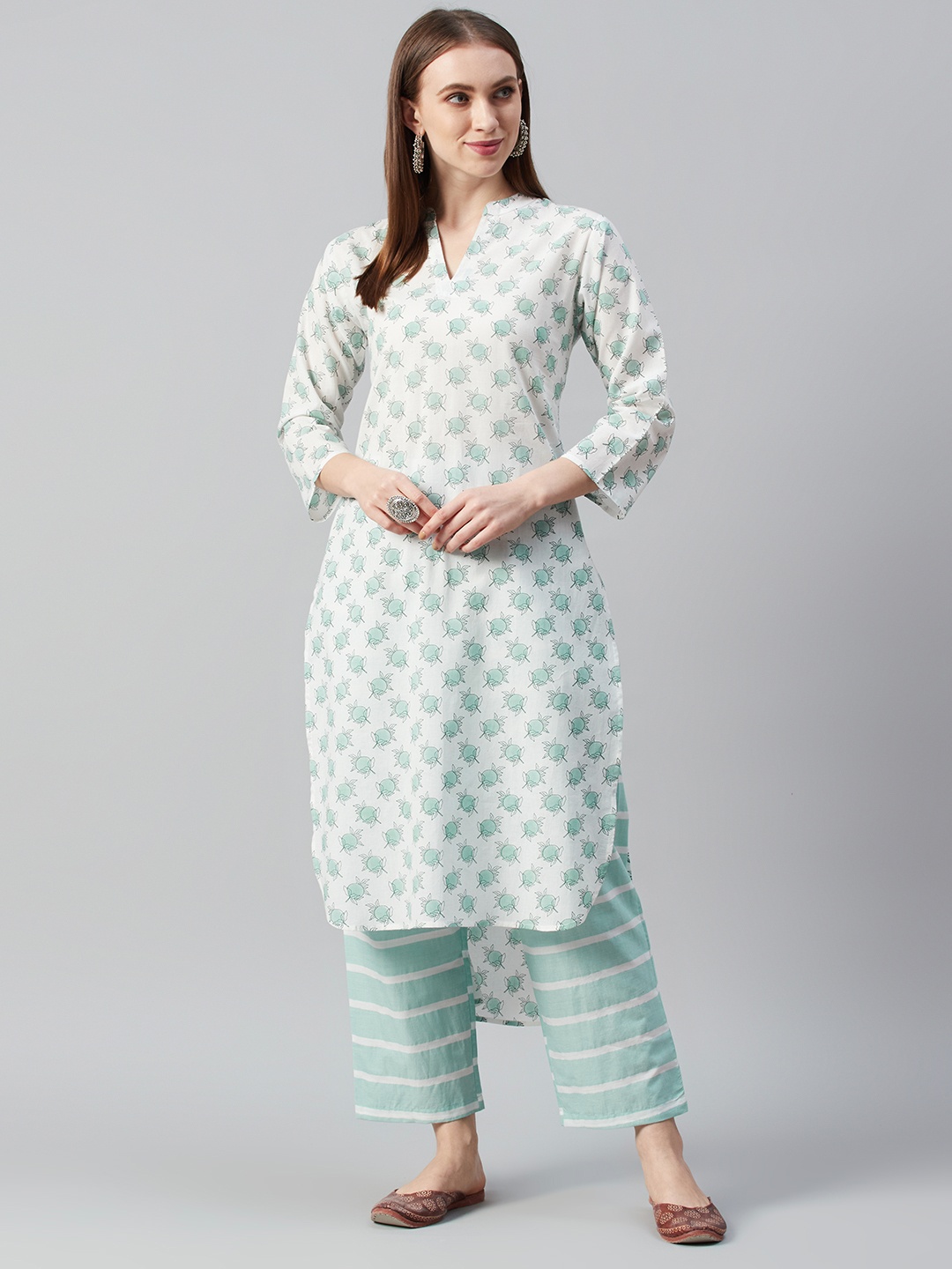 

anayna Women White & Sea Green Printed High-Low Kurta with Trousers