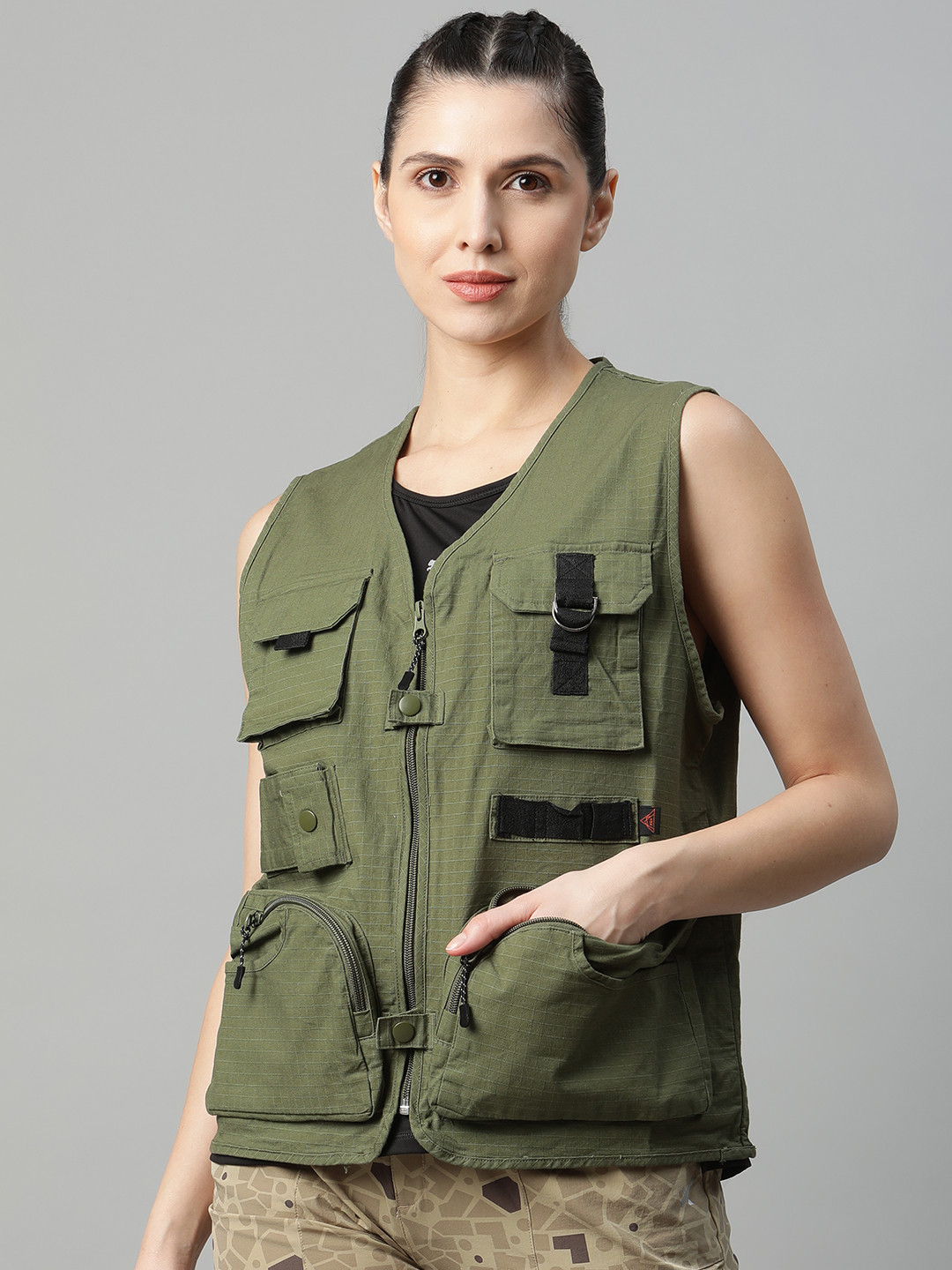 

HRX by Hrithik Roshan Women Jungle Green Solid Bio-Wash Outdoor Jacket, Olive