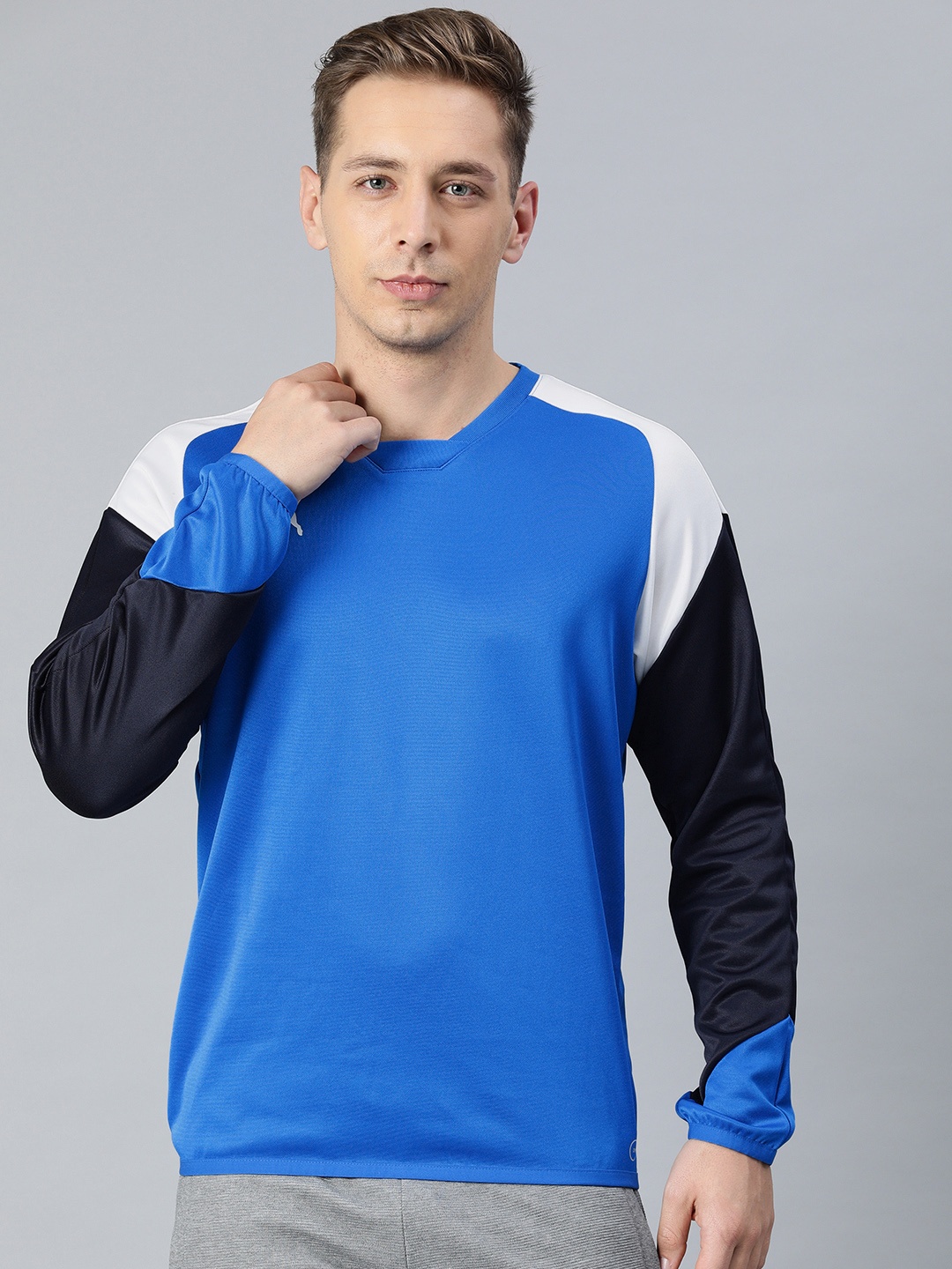 

Puma Men Blue & Black Colourblocked Esito 4 Sweatshirt
