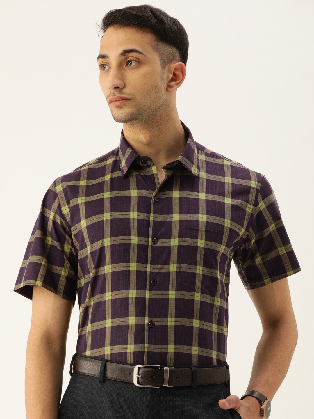 

Hancock Men Burgundy & Beige Slim Fit Checked Formal Shirt
