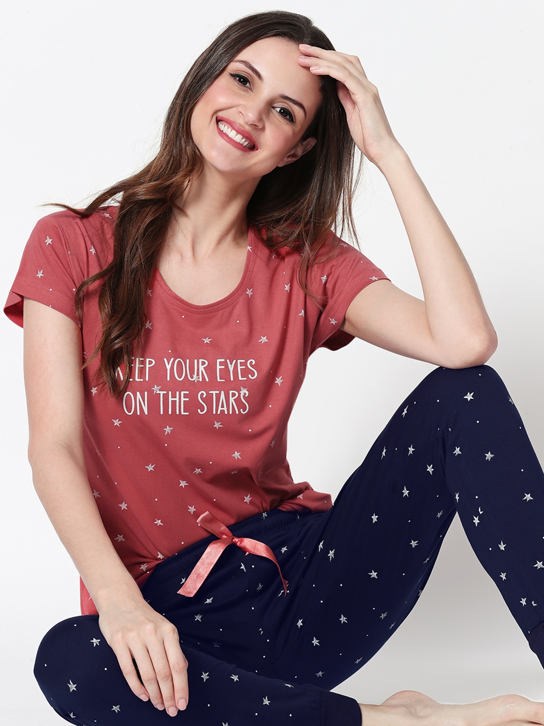 

Zeyo Women Pink & Navy Blue Printed Night suit