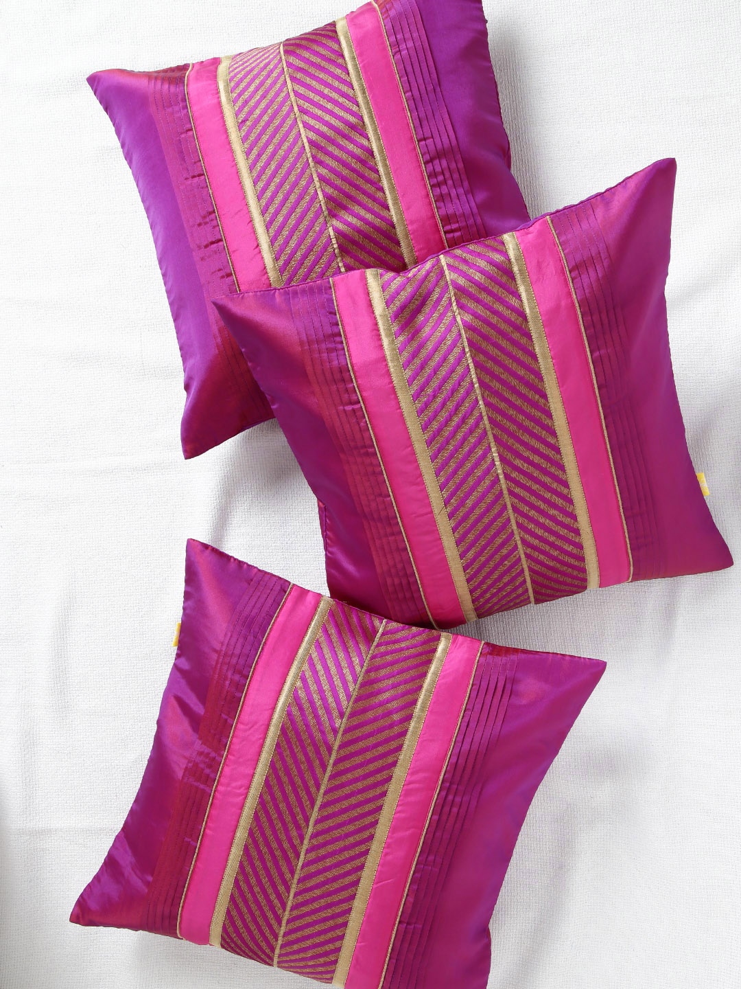 

ANS Purple Dual-Toned Set of 3 Brocade 16'' x 16'' Square Cushion Covers