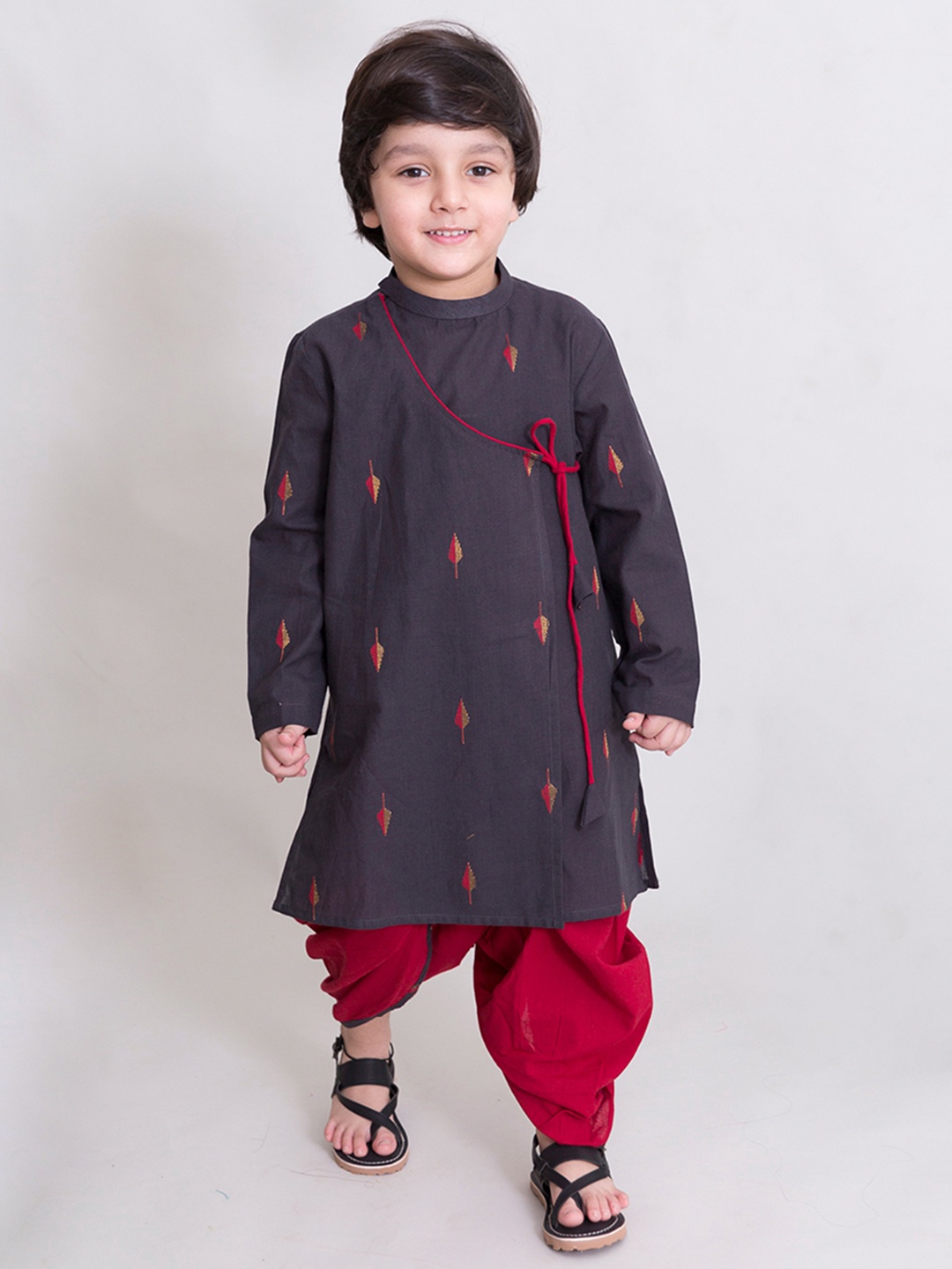

Tiber Taber Boys Black & Red Embroidered Kurta with Dhoti Pants