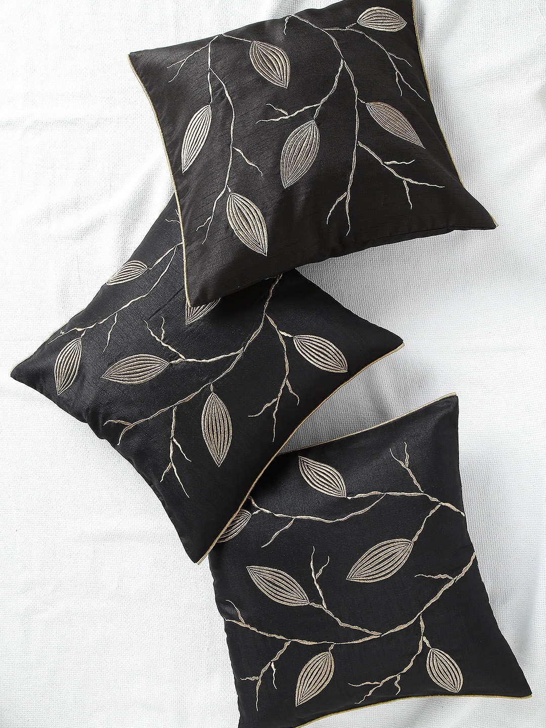 

ANS Black Set of 3 Embroidered 16'' x 16'' Square Cushion Covers