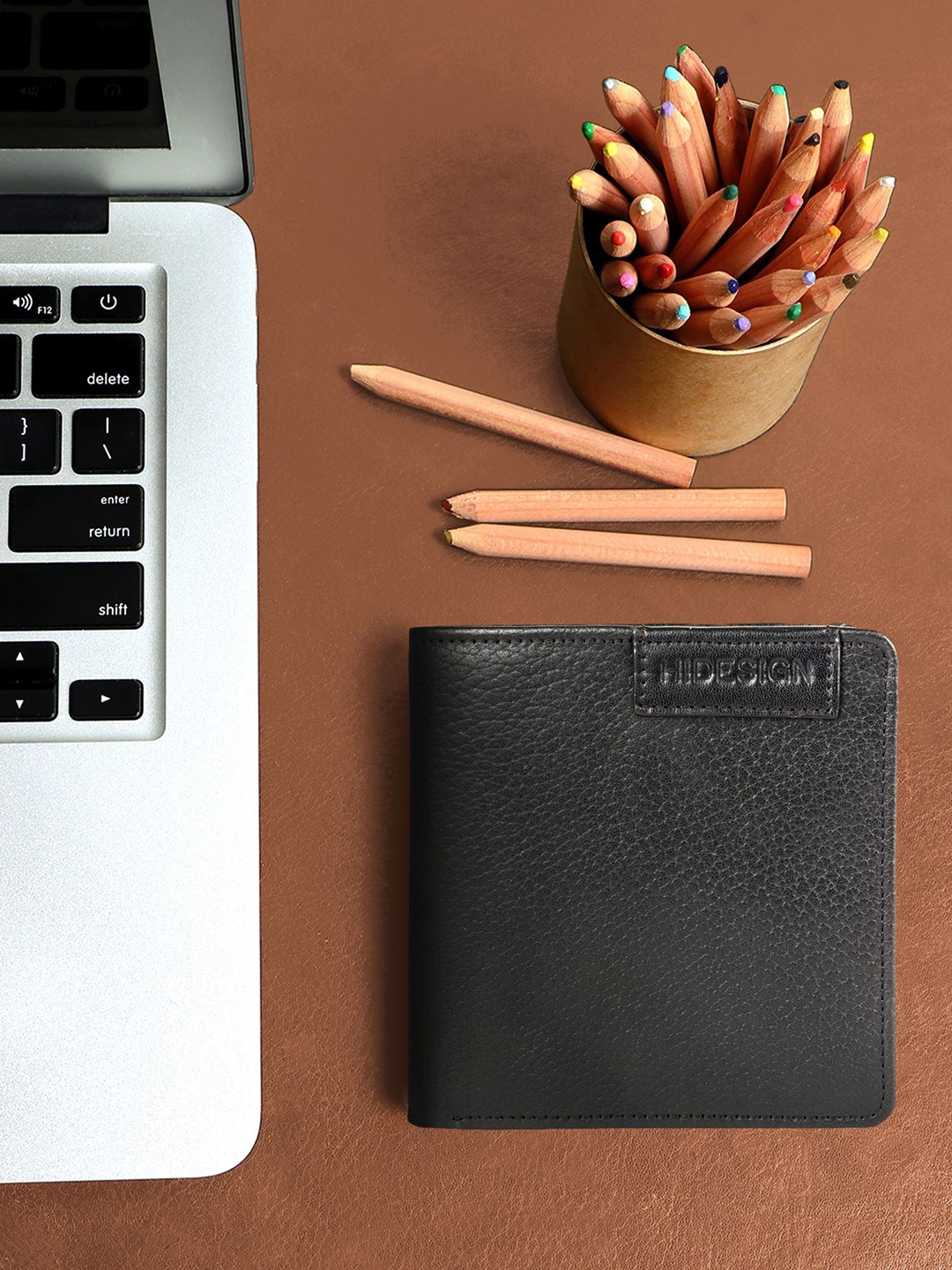 

Hidesign Men Black Solid Leather Two Fold Wallet