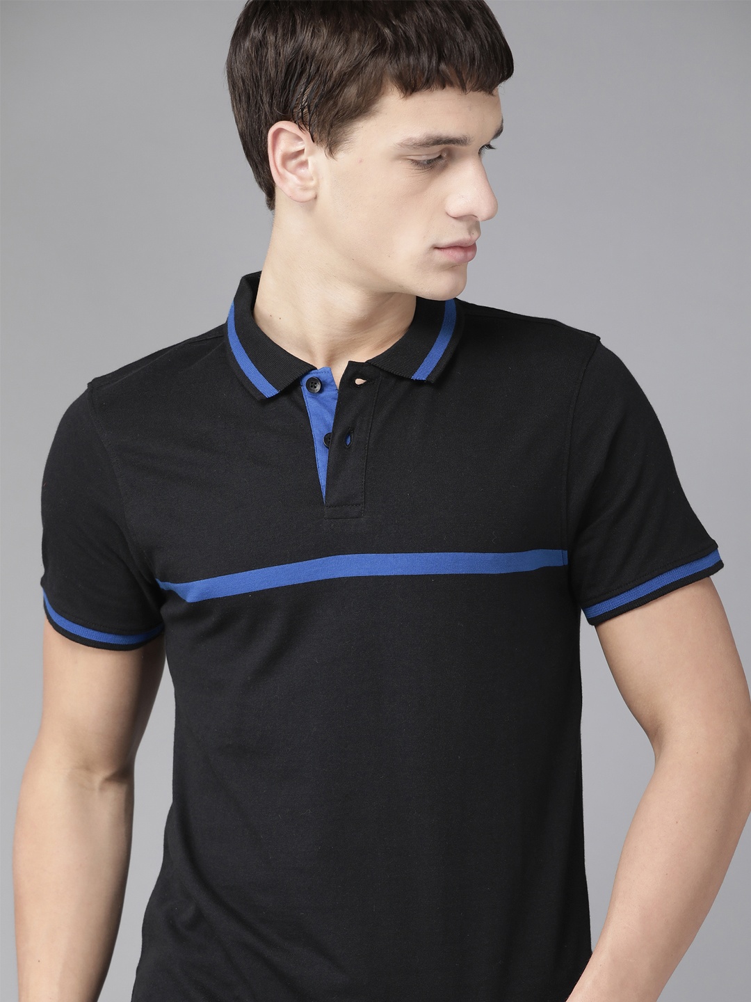 

Roadster Men Black Pure Cotton Solid Polo Collar T-shirt