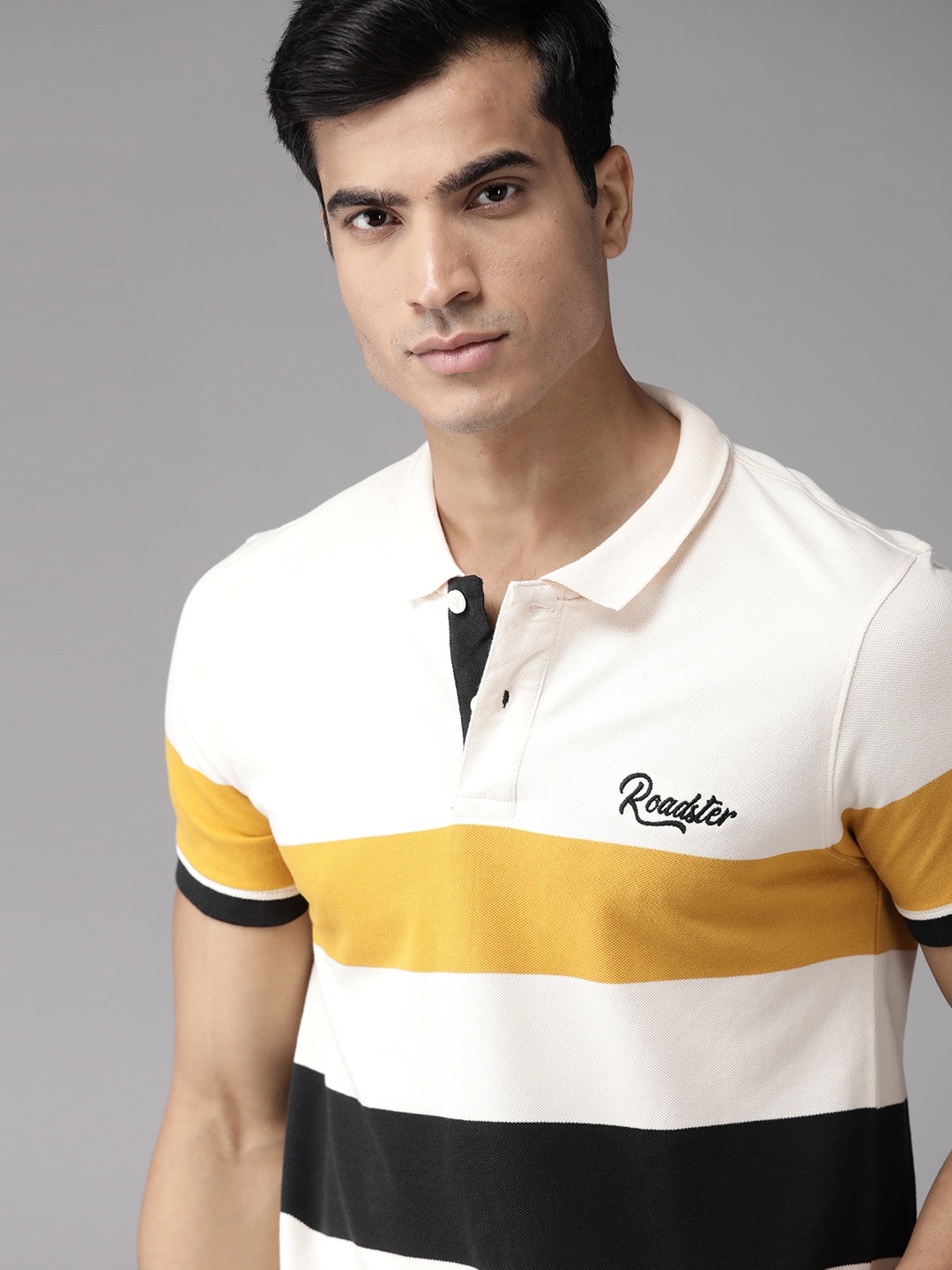 

Roadster Men Cream-Coloured Black Pure Cotton Striped Polo Collar Pure Cotton T-shirt