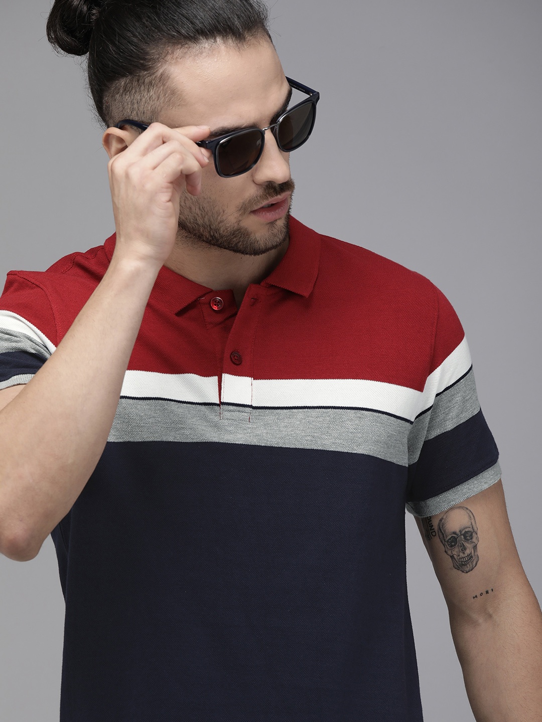 

Roadster Men Navy Blue & Maroon Colourblocked Polo Collar T-shirt